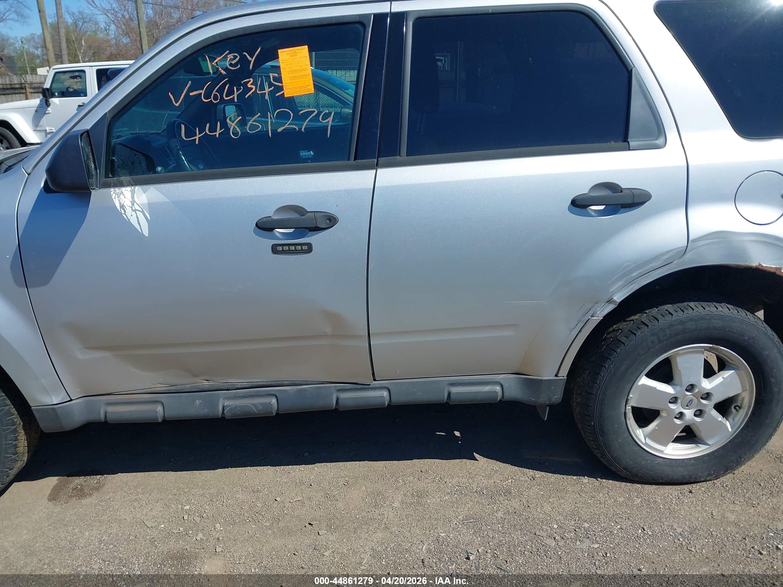 FORD ESCAPE image 6