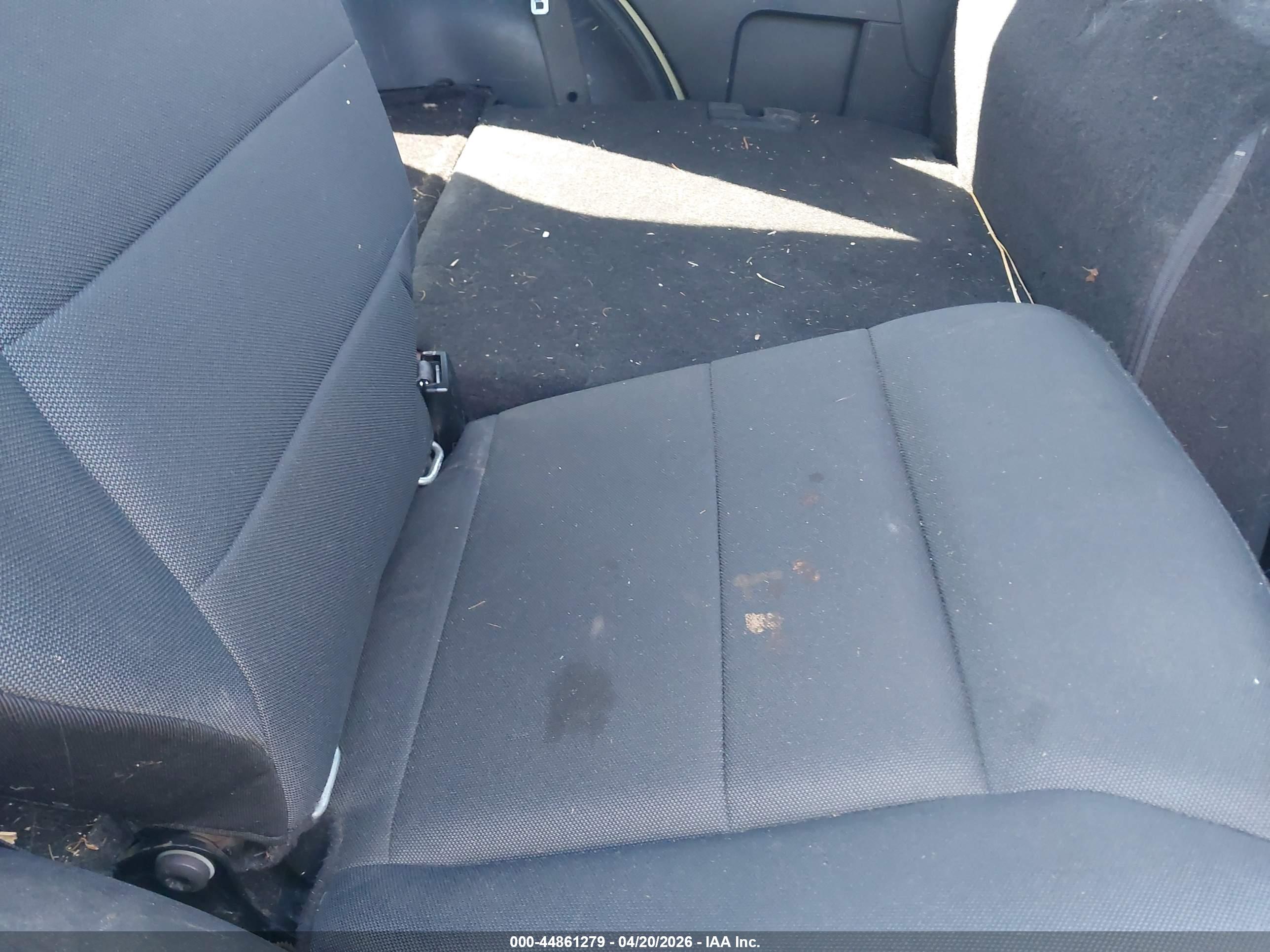 FORD ESCAPE image 8