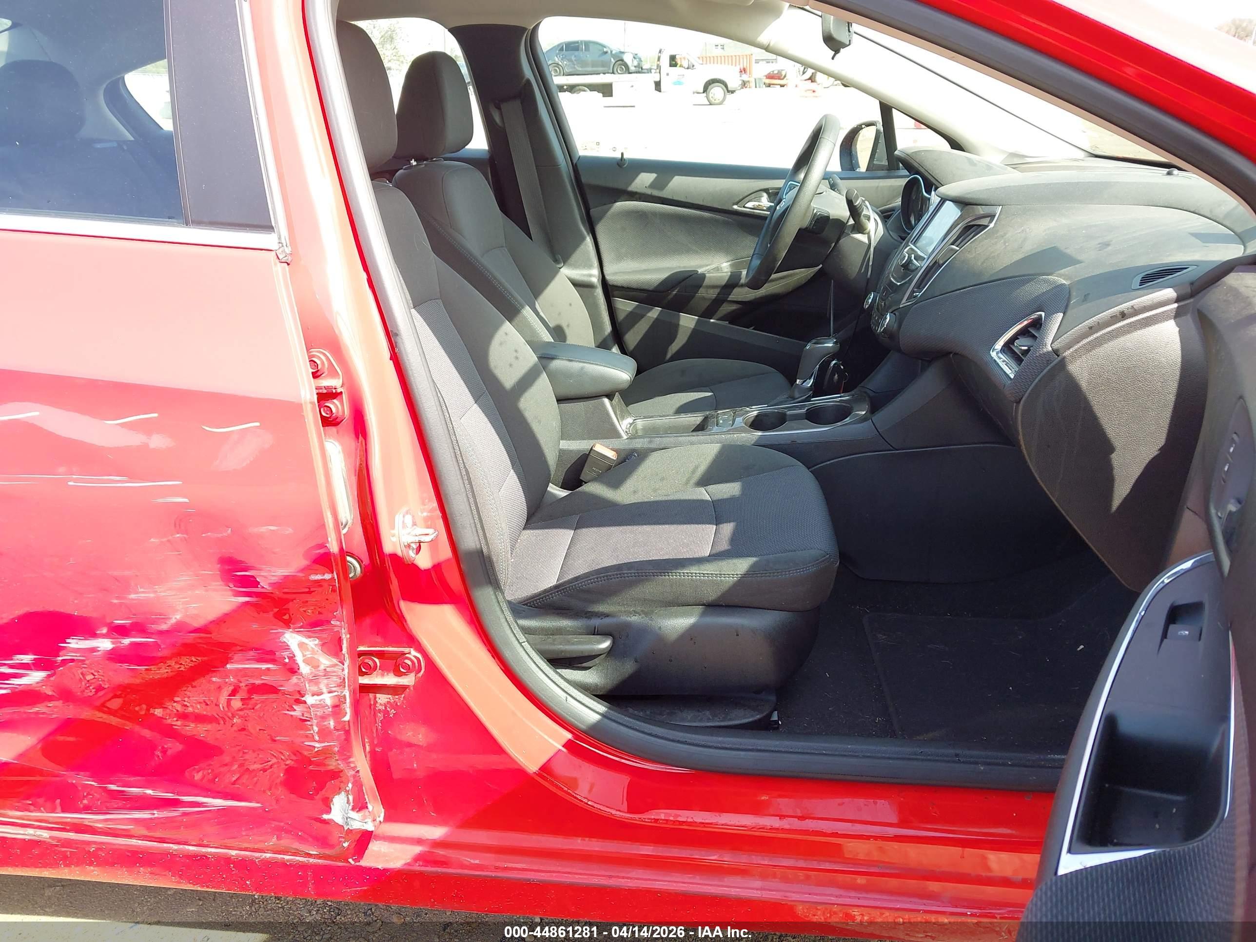 CHEVROLET CRUZE image 5