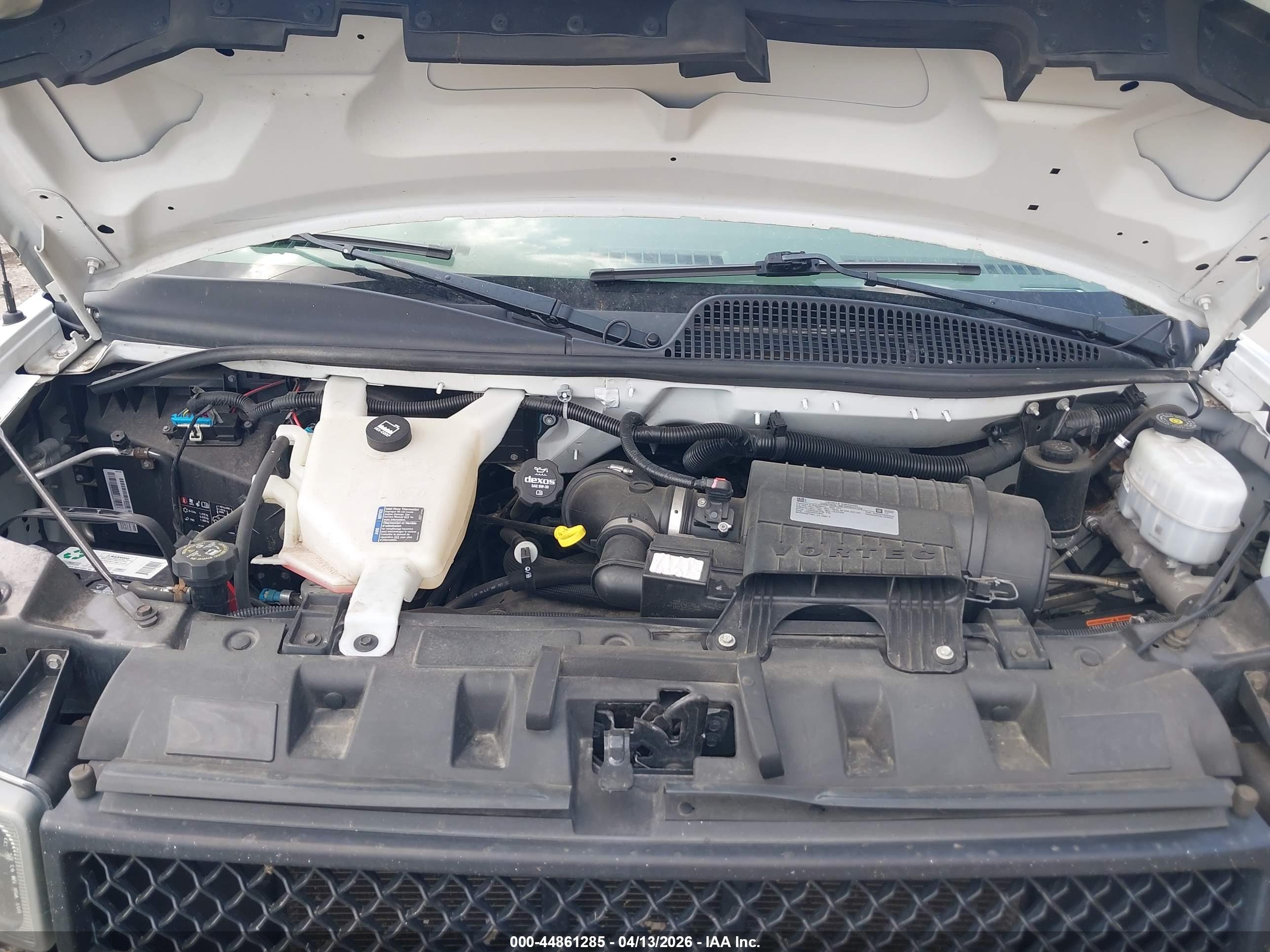 CHEVROLET EXPRESS image 10