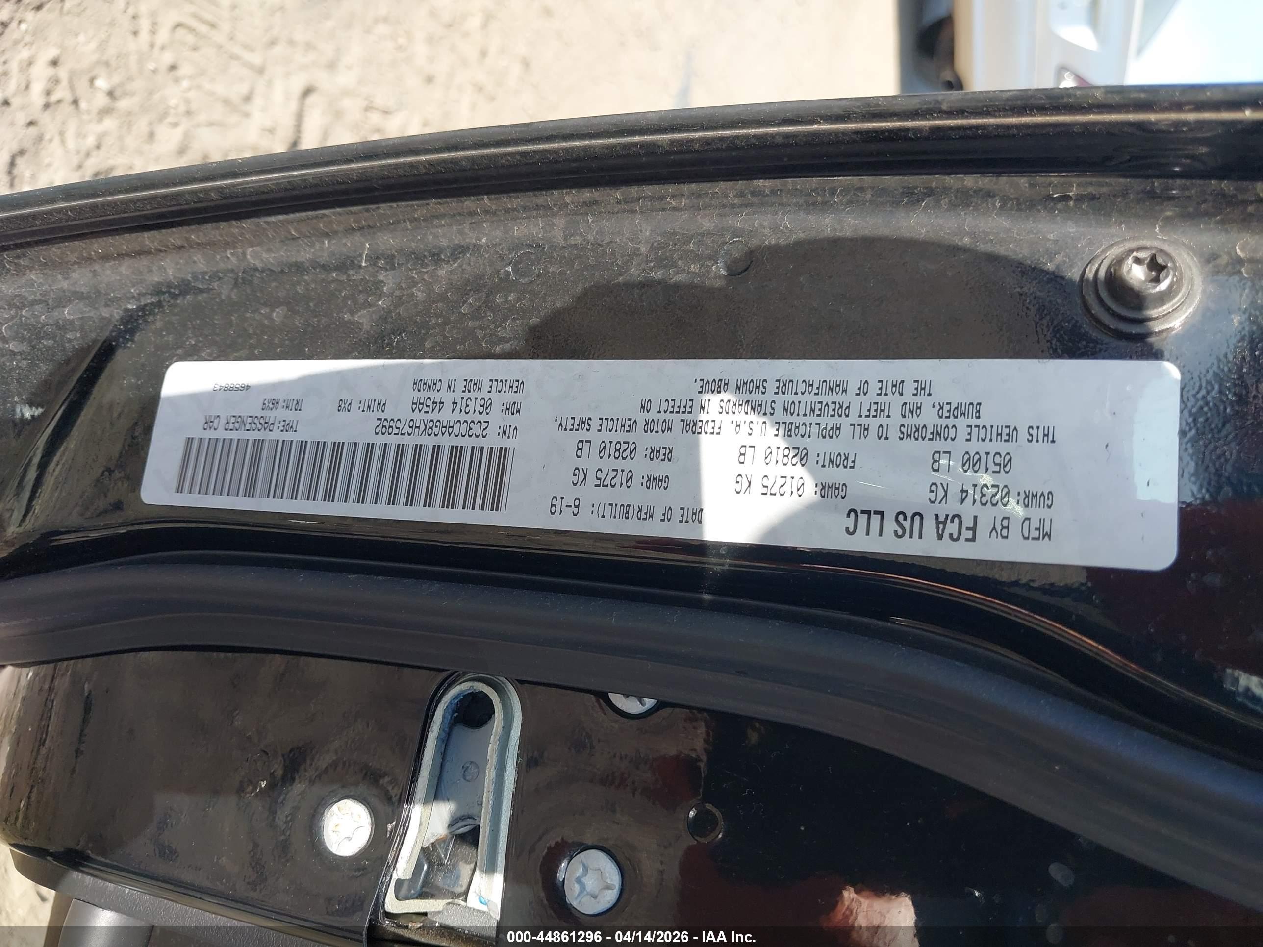 CHRYSLER 300 image 9