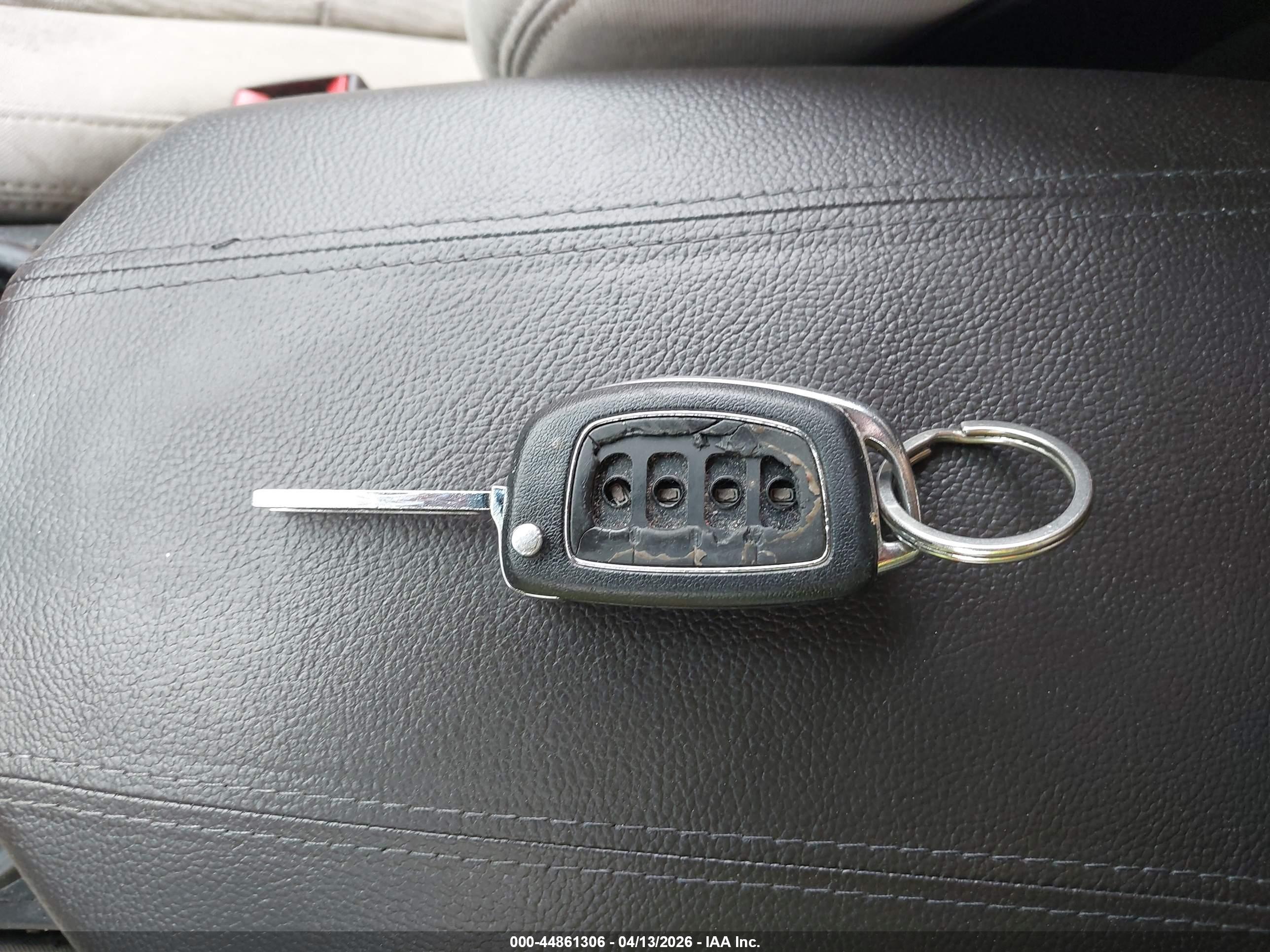 HYUNDAI SANTA image 11