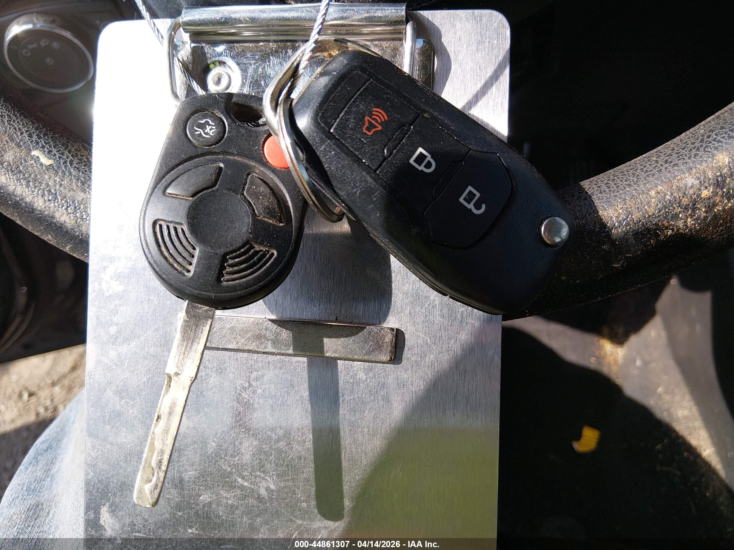 FORD FOCUS image 11