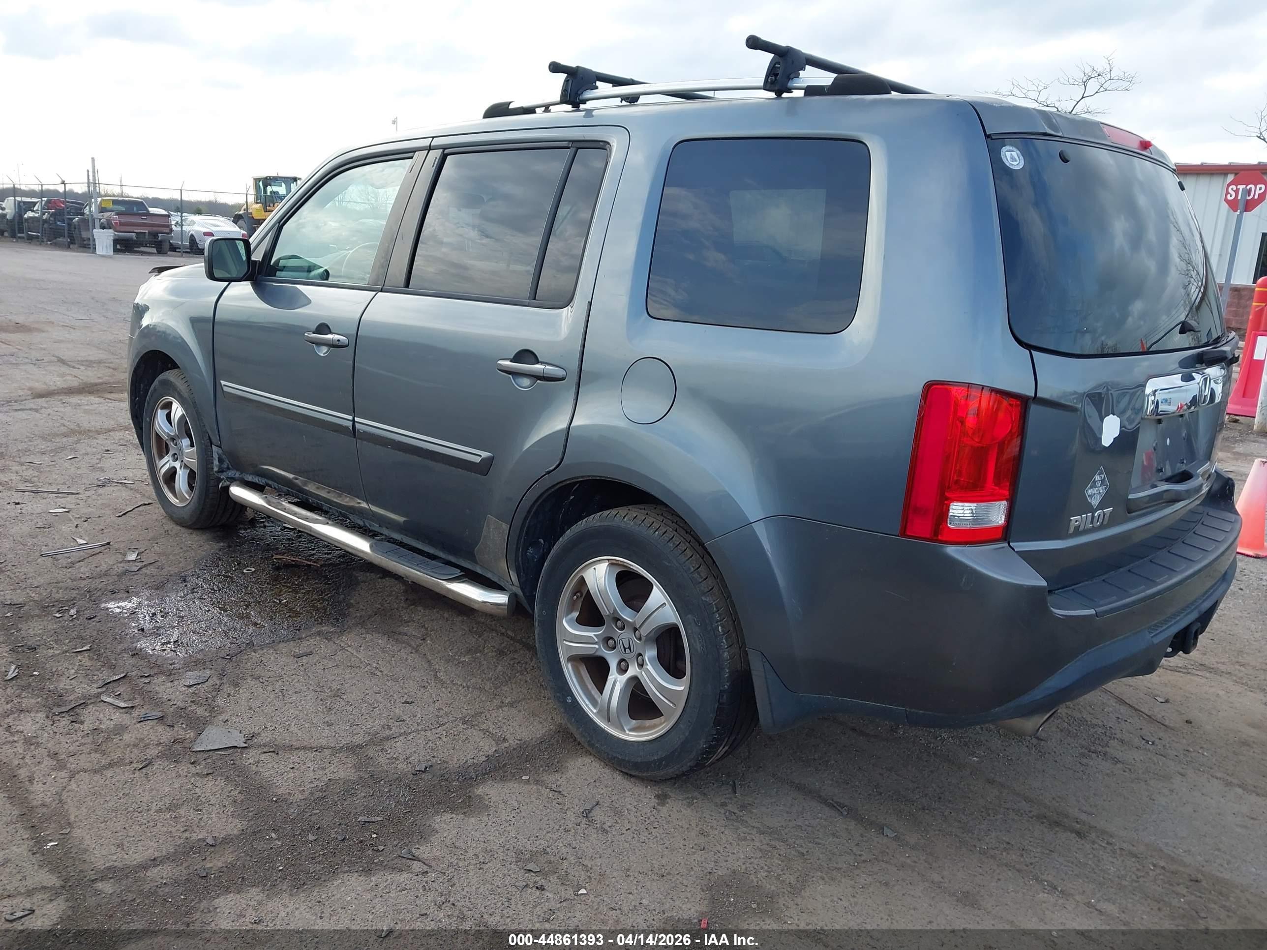 HONDA PILOT image 3