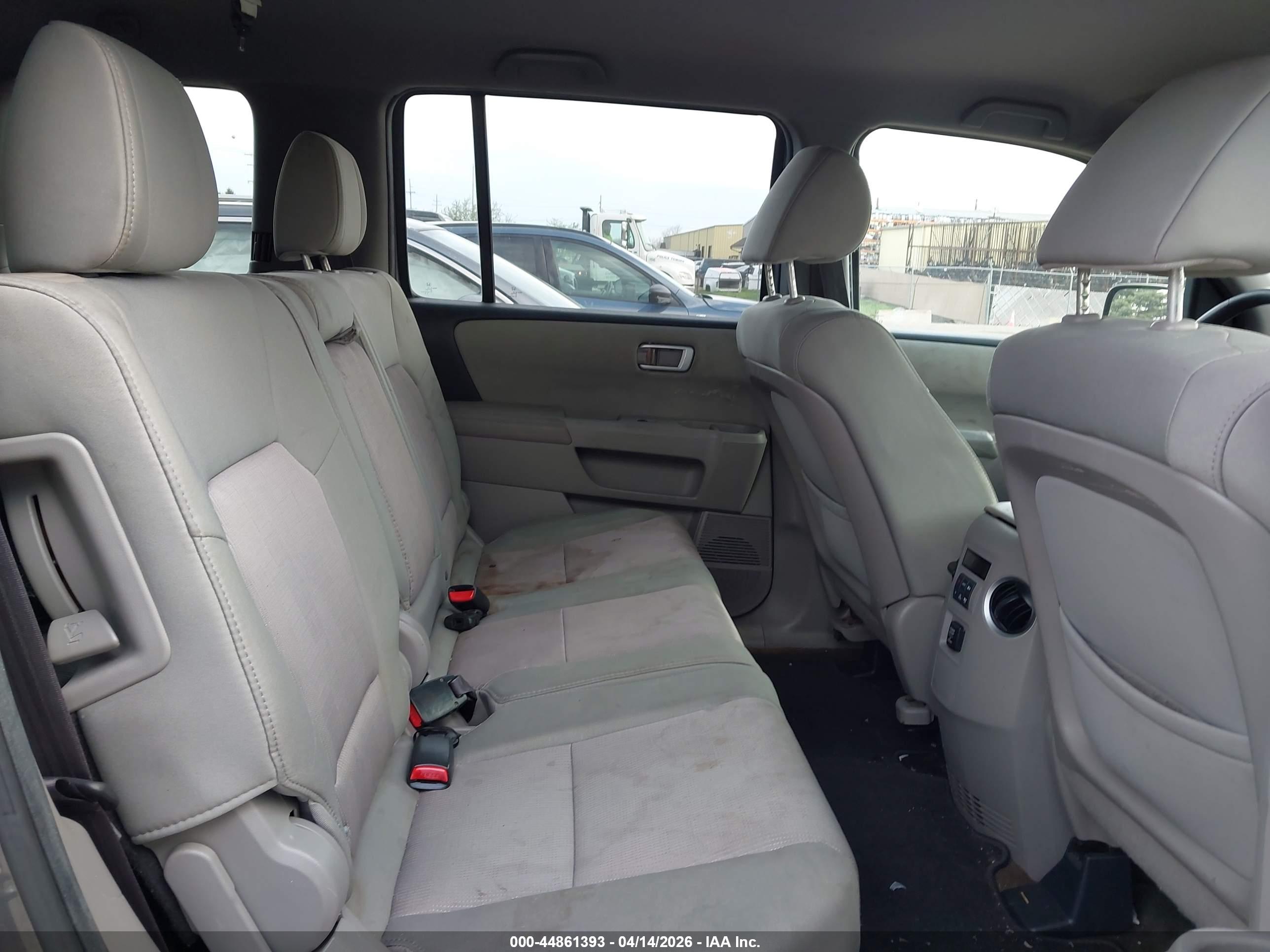 HONDA PILOT image 8