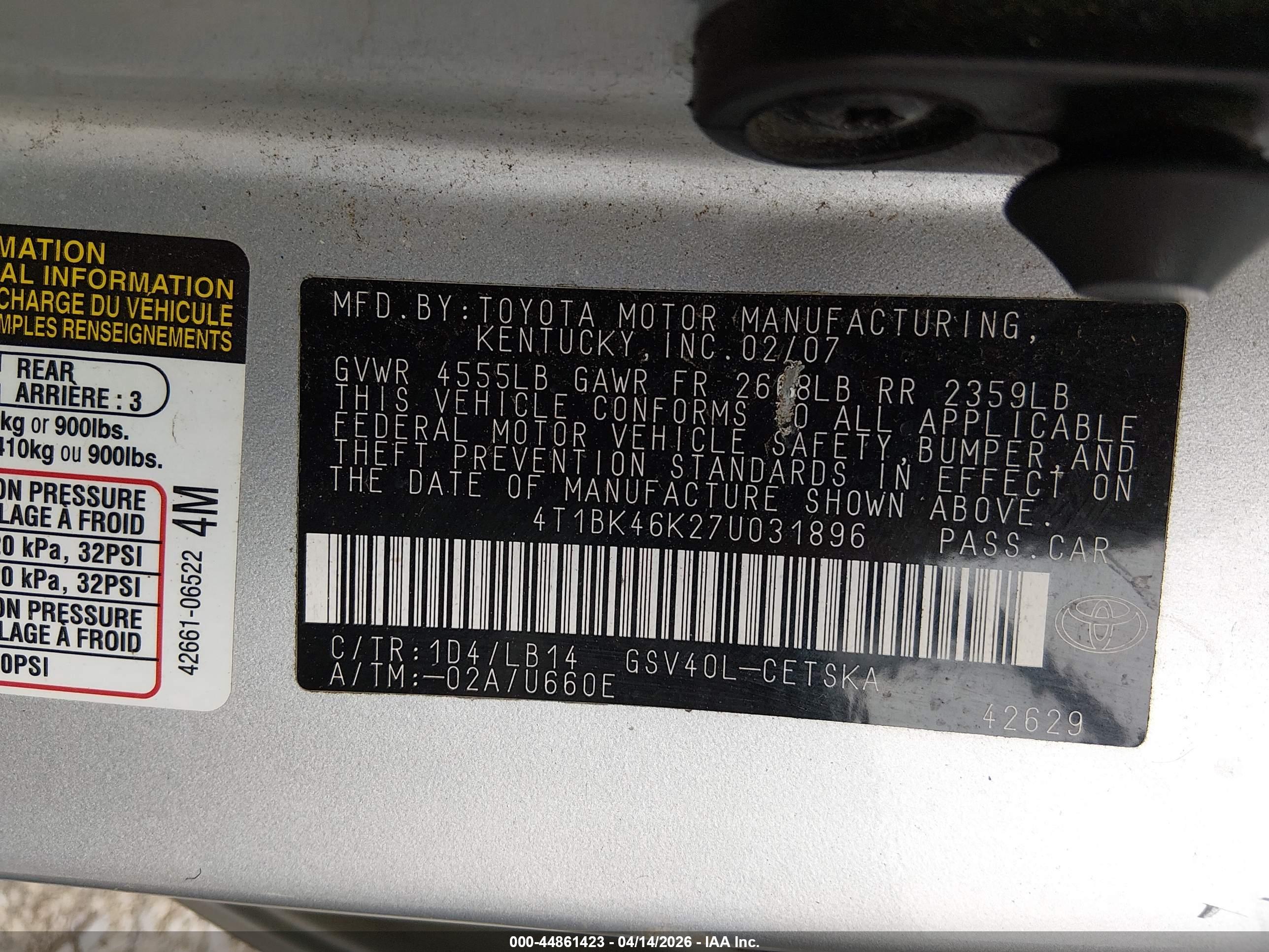 TOYOTA CAMRY image 9