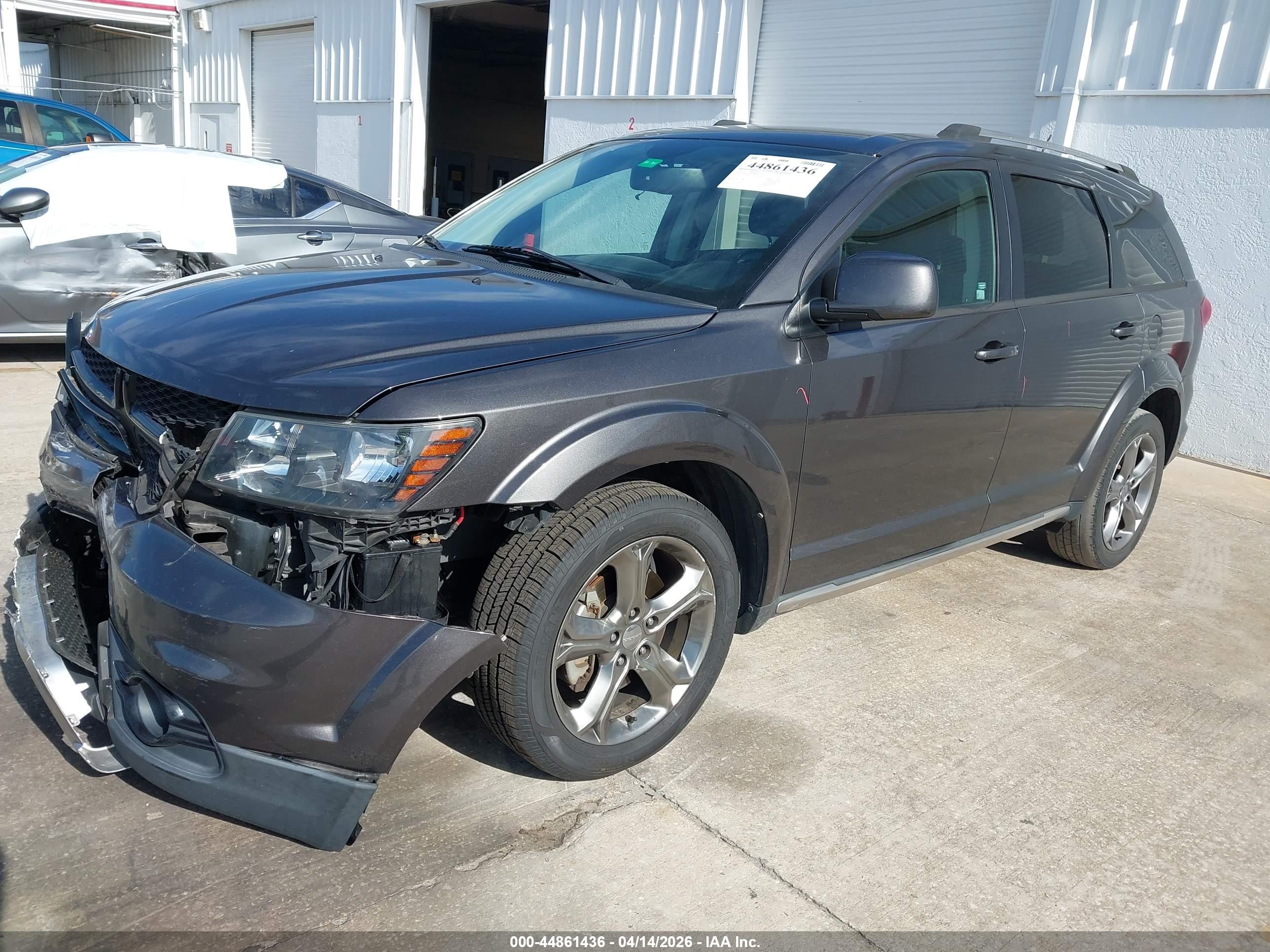 DODGE JOURNEY image 2