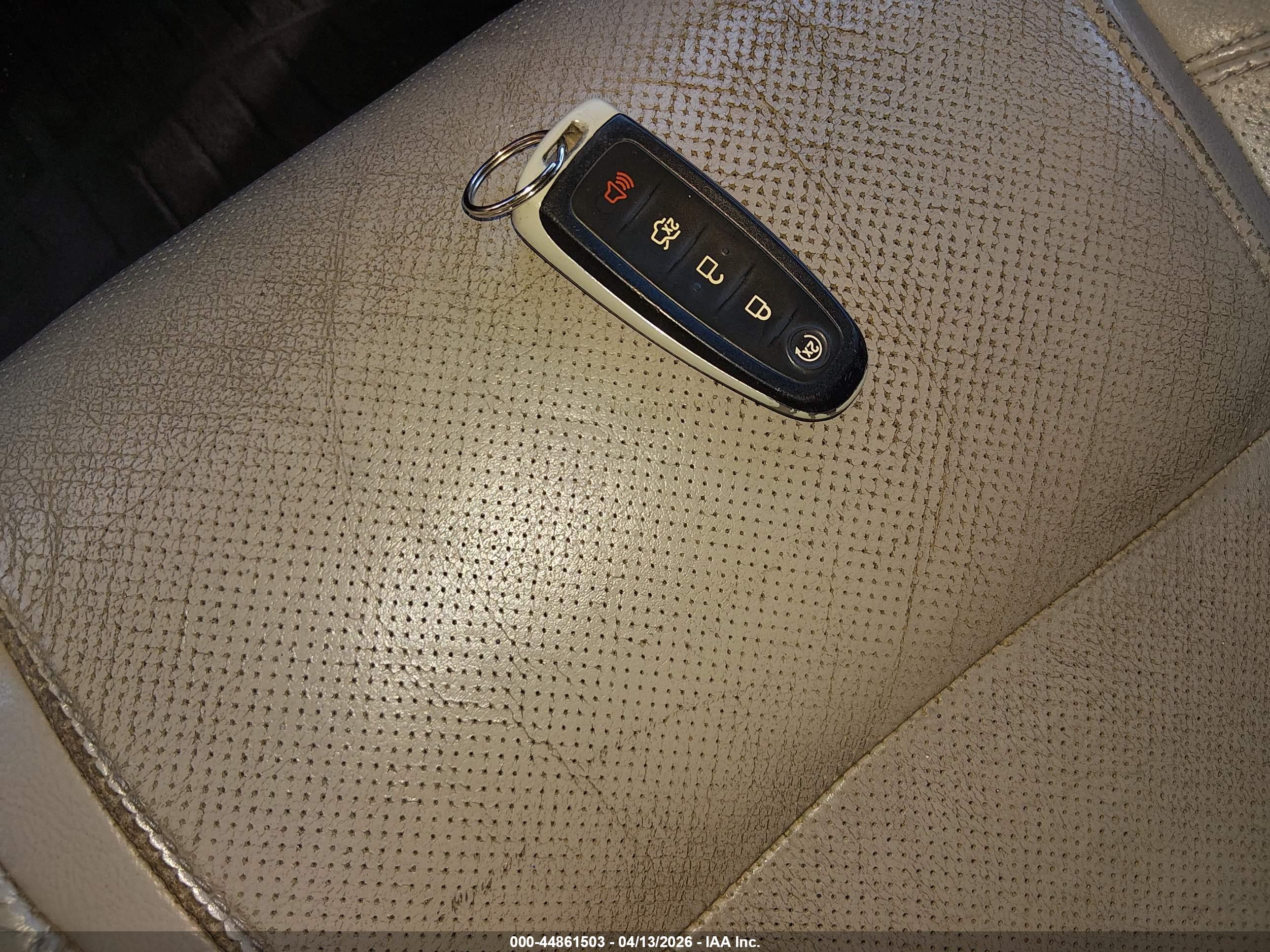 FORD EXPLORER image 11