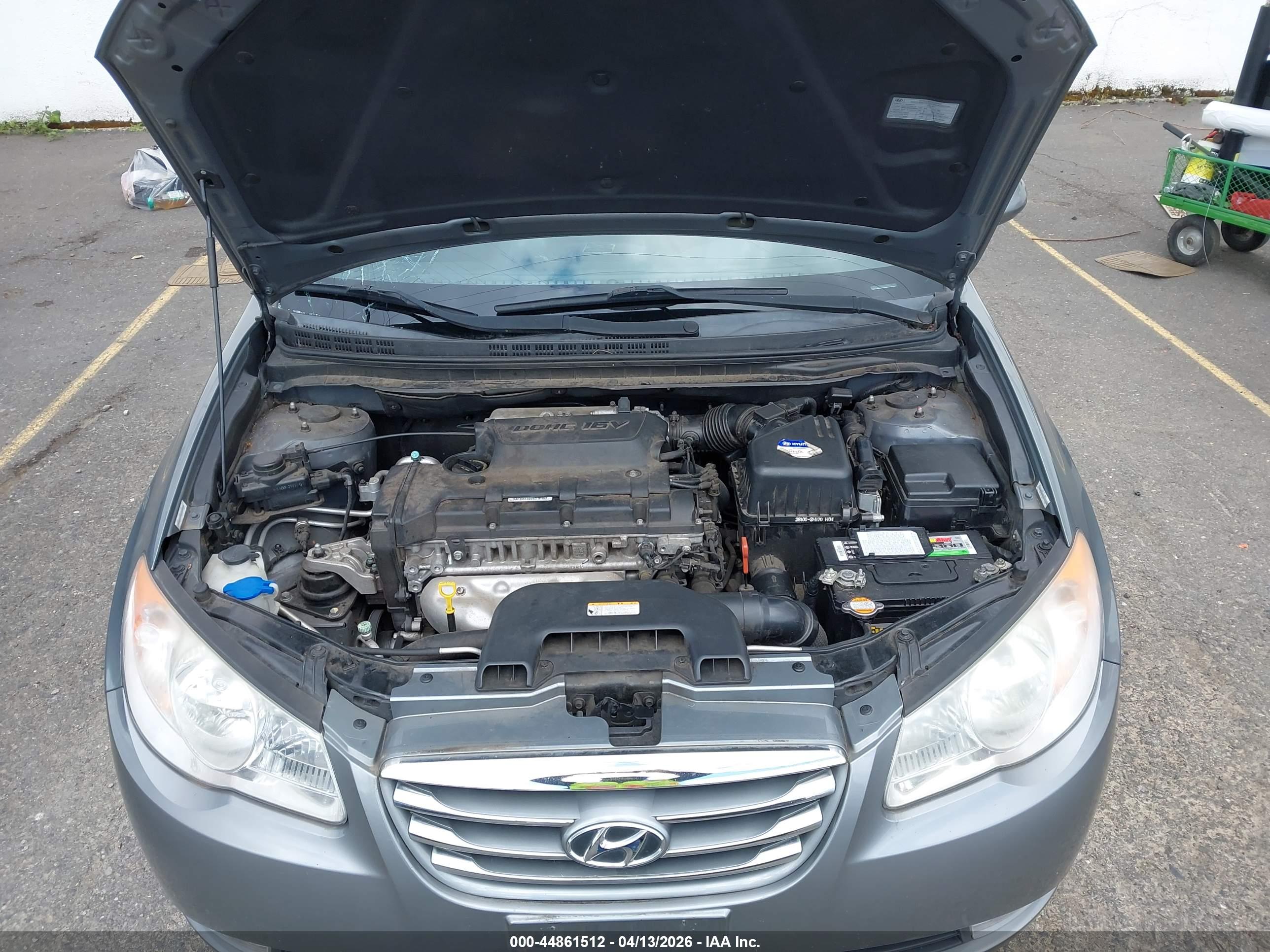 HYUNDAI ELANTRA image 10