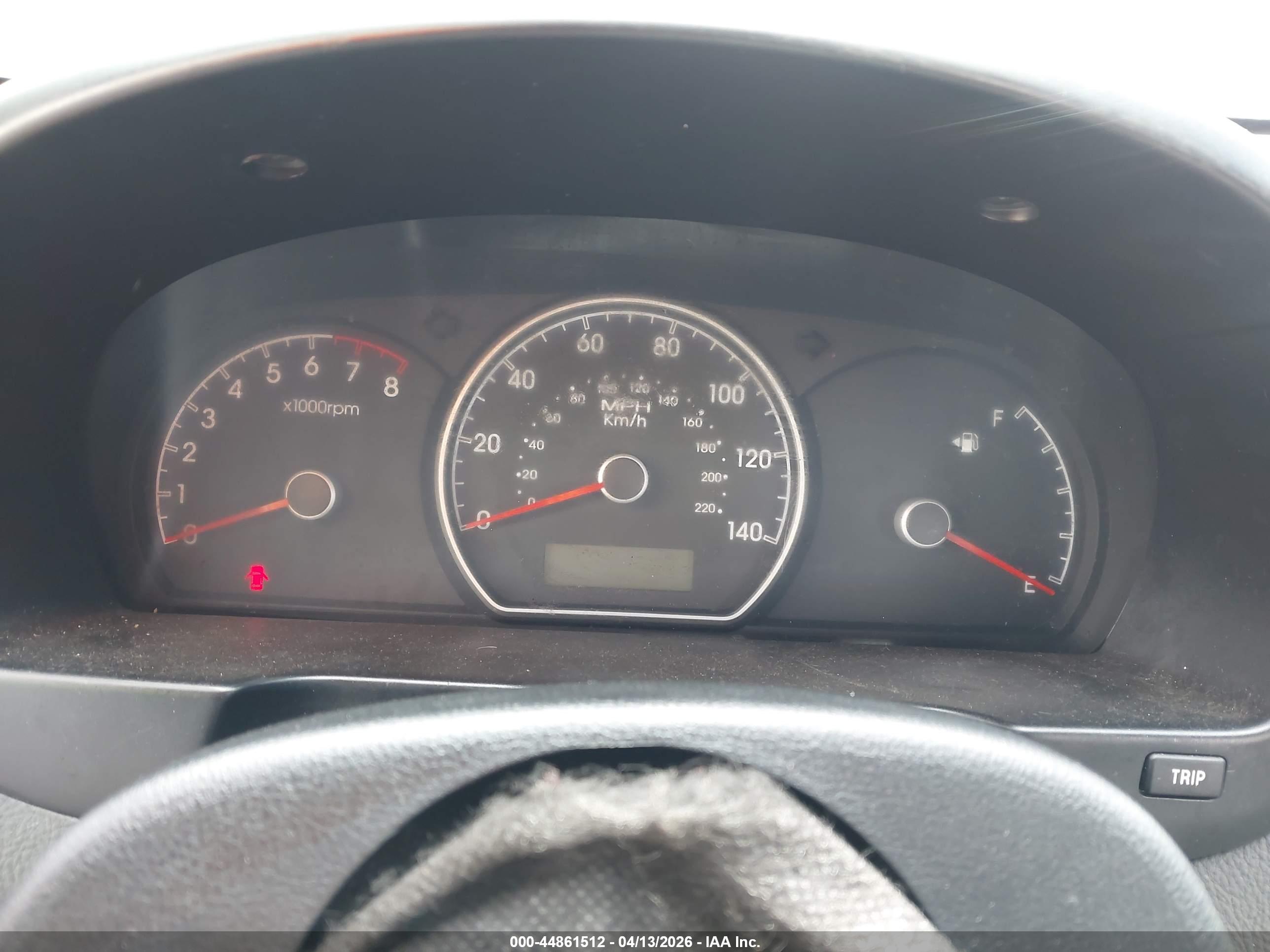 HYUNDAI ELANTRA image 7