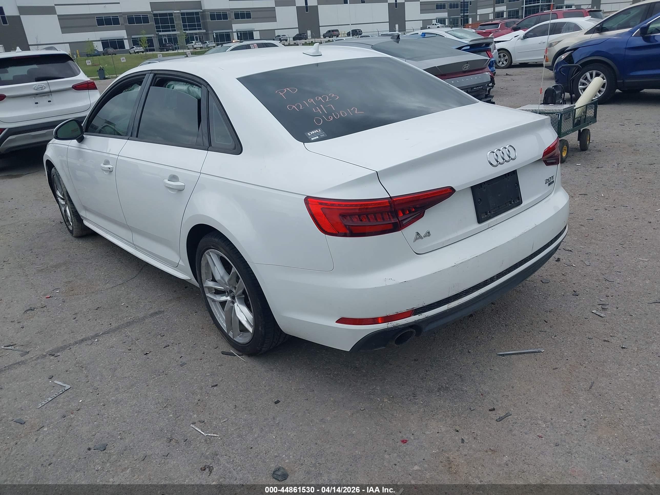 AUDI A4 image 3