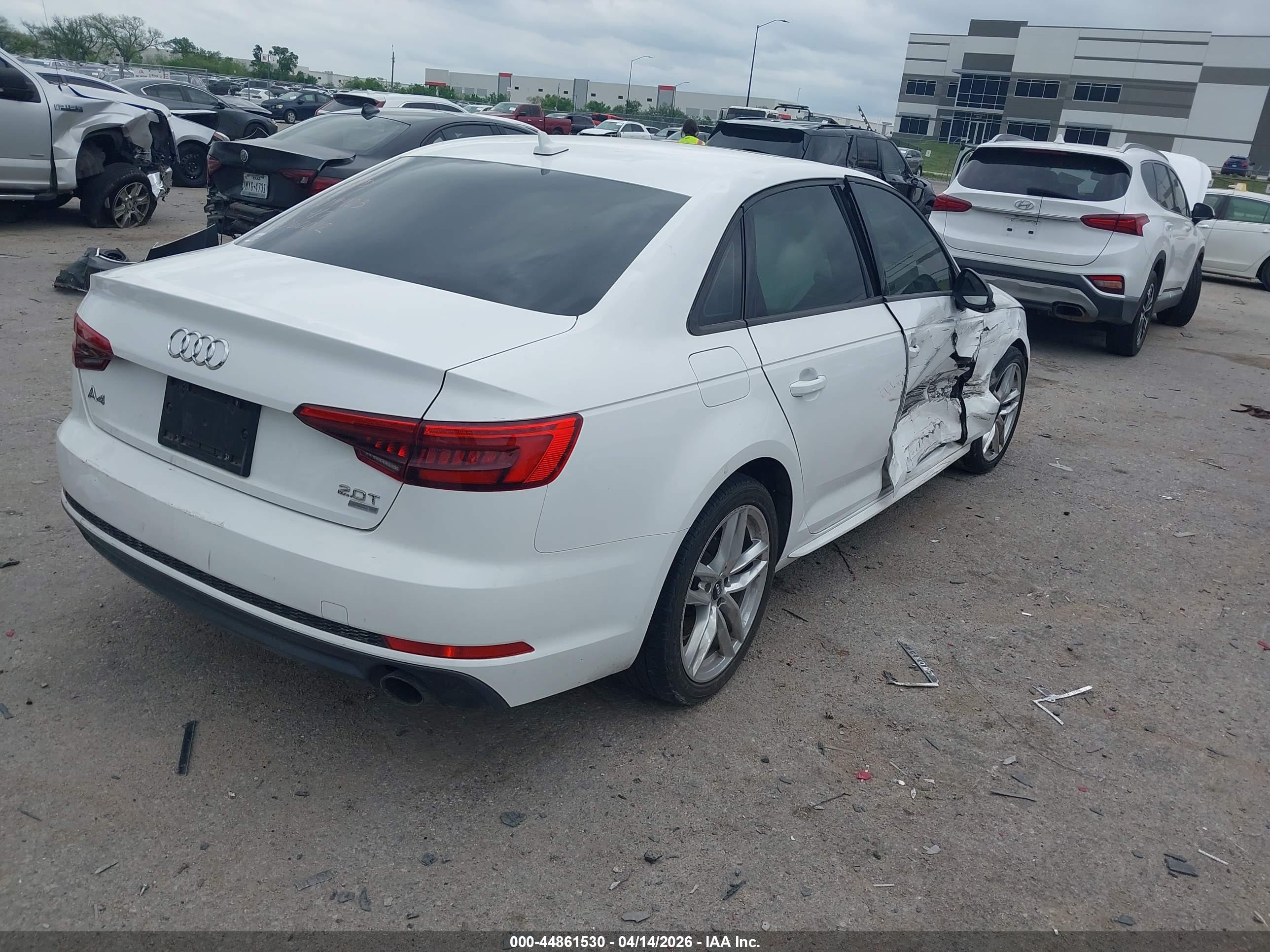 AUDI A4 image 4