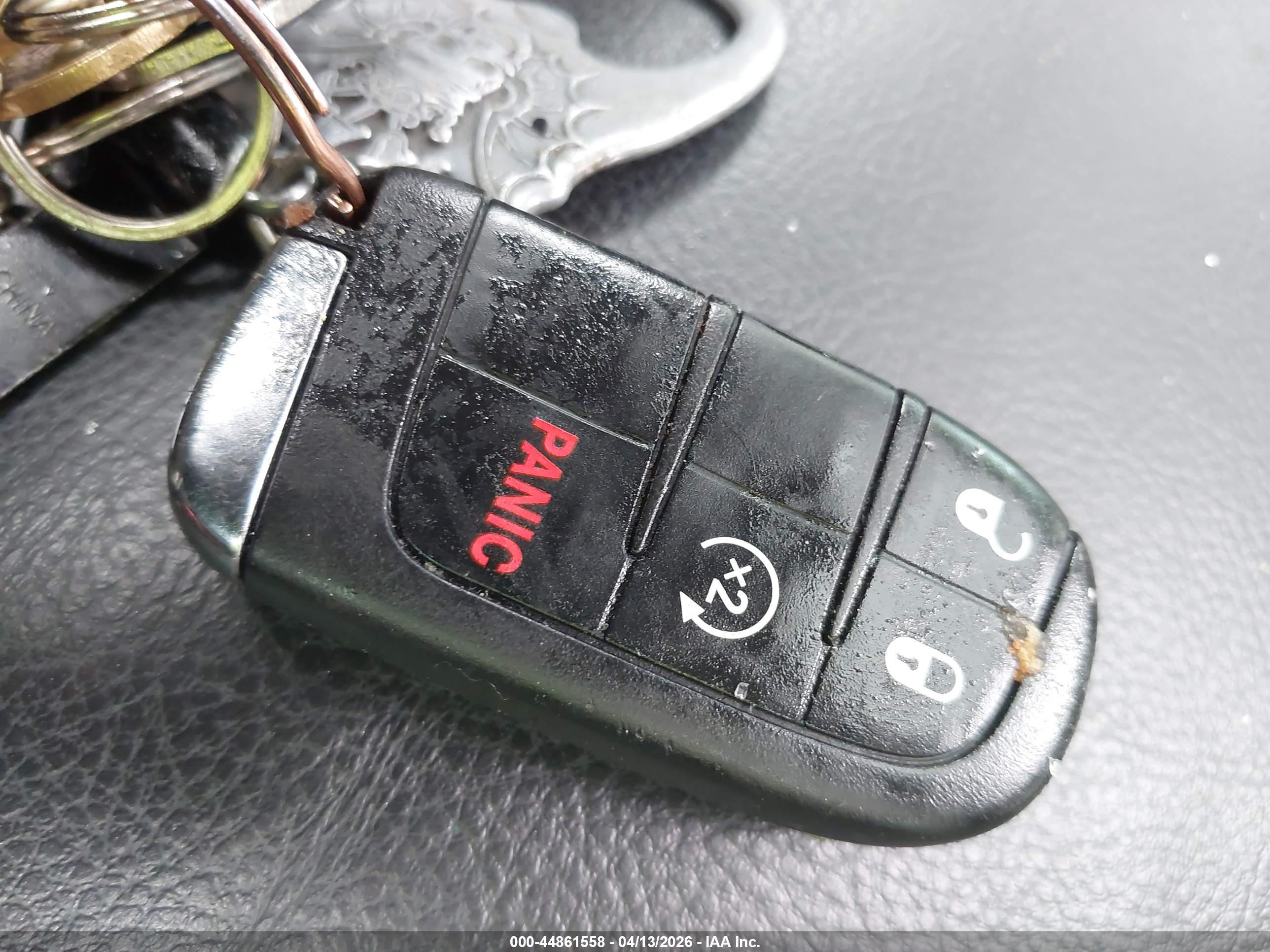 JEEP RENEGADE image 11