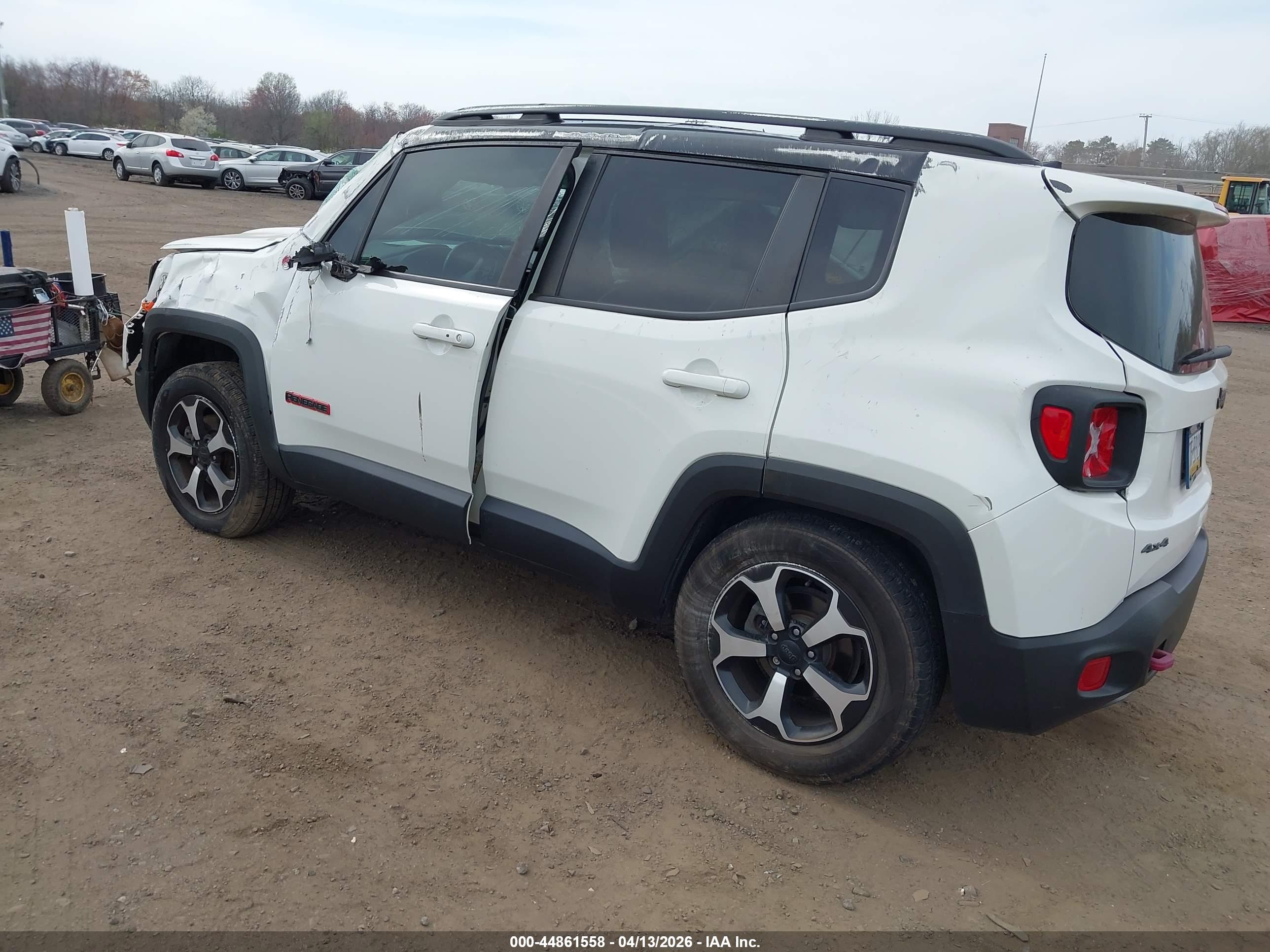 JEEP RENEGADE image 3