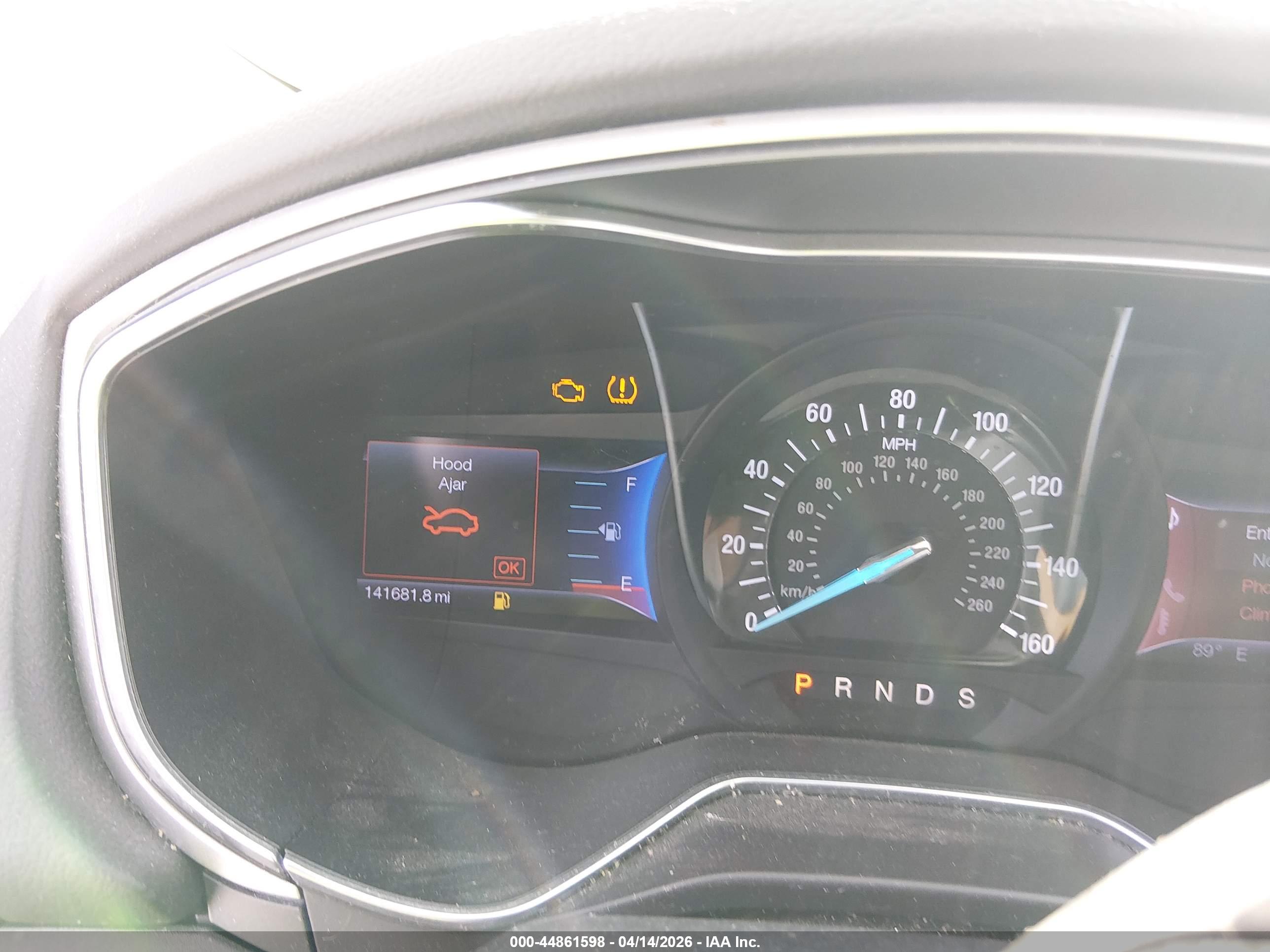 FORD FUSION image 7