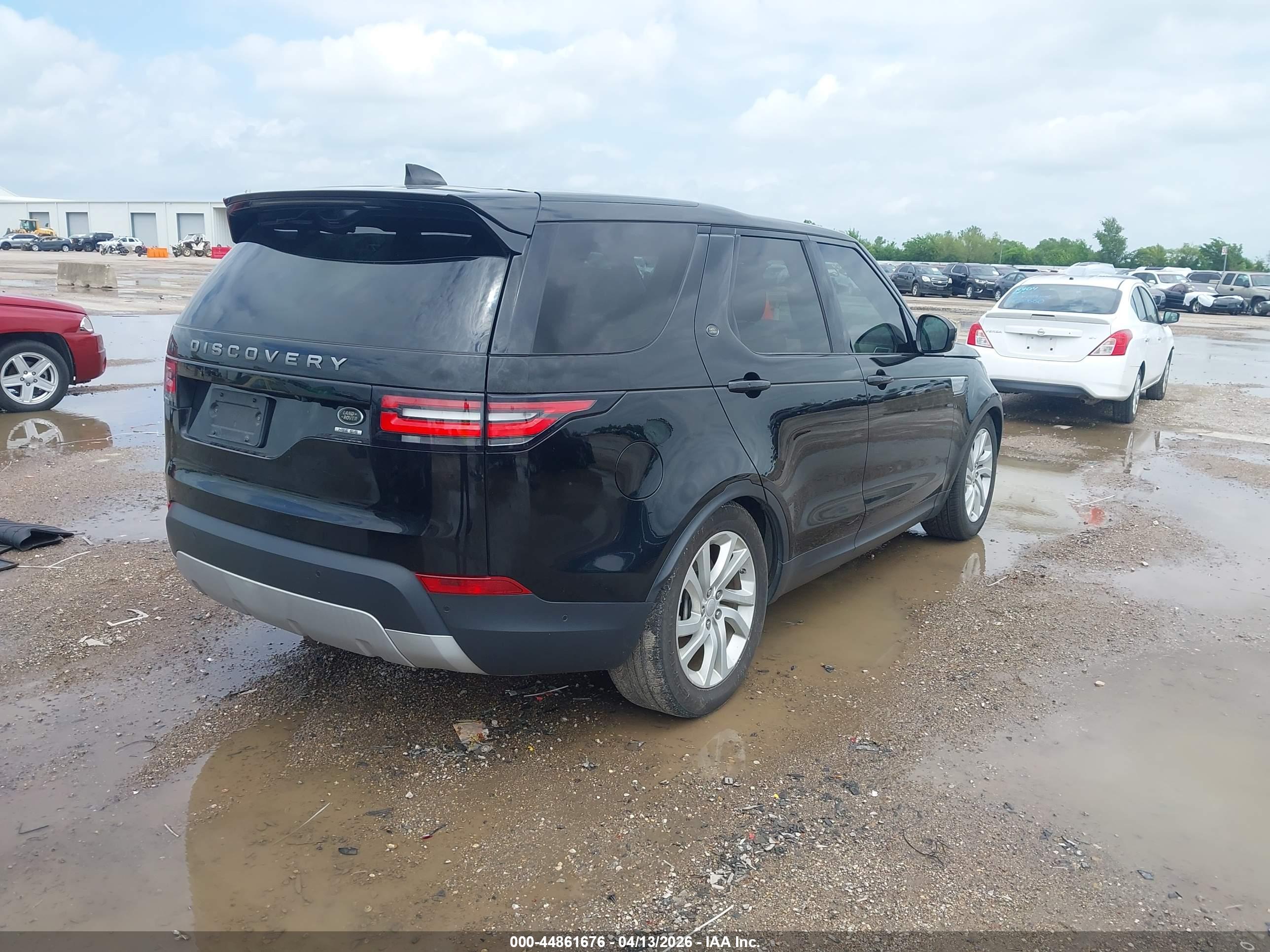LAND ROVER image 4