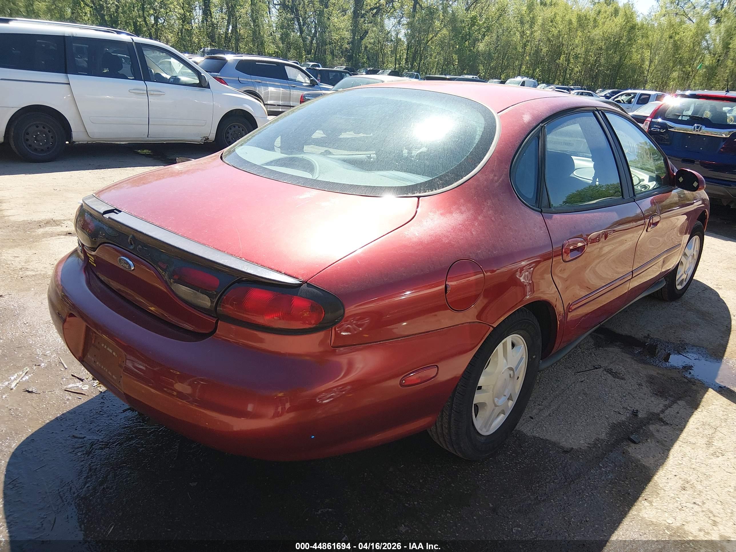 FORD TAURUS image 4