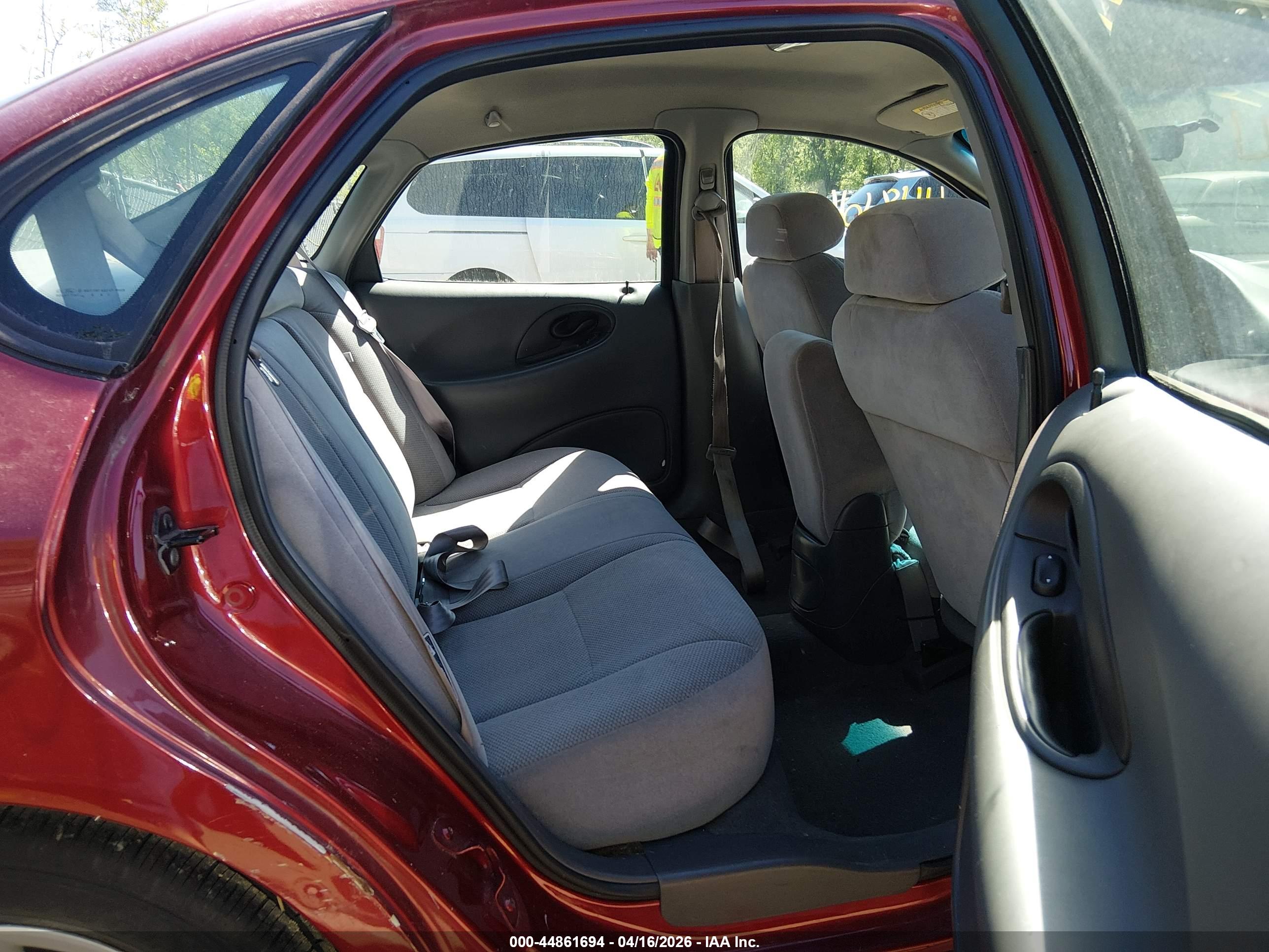 FORD TAURUS image 8