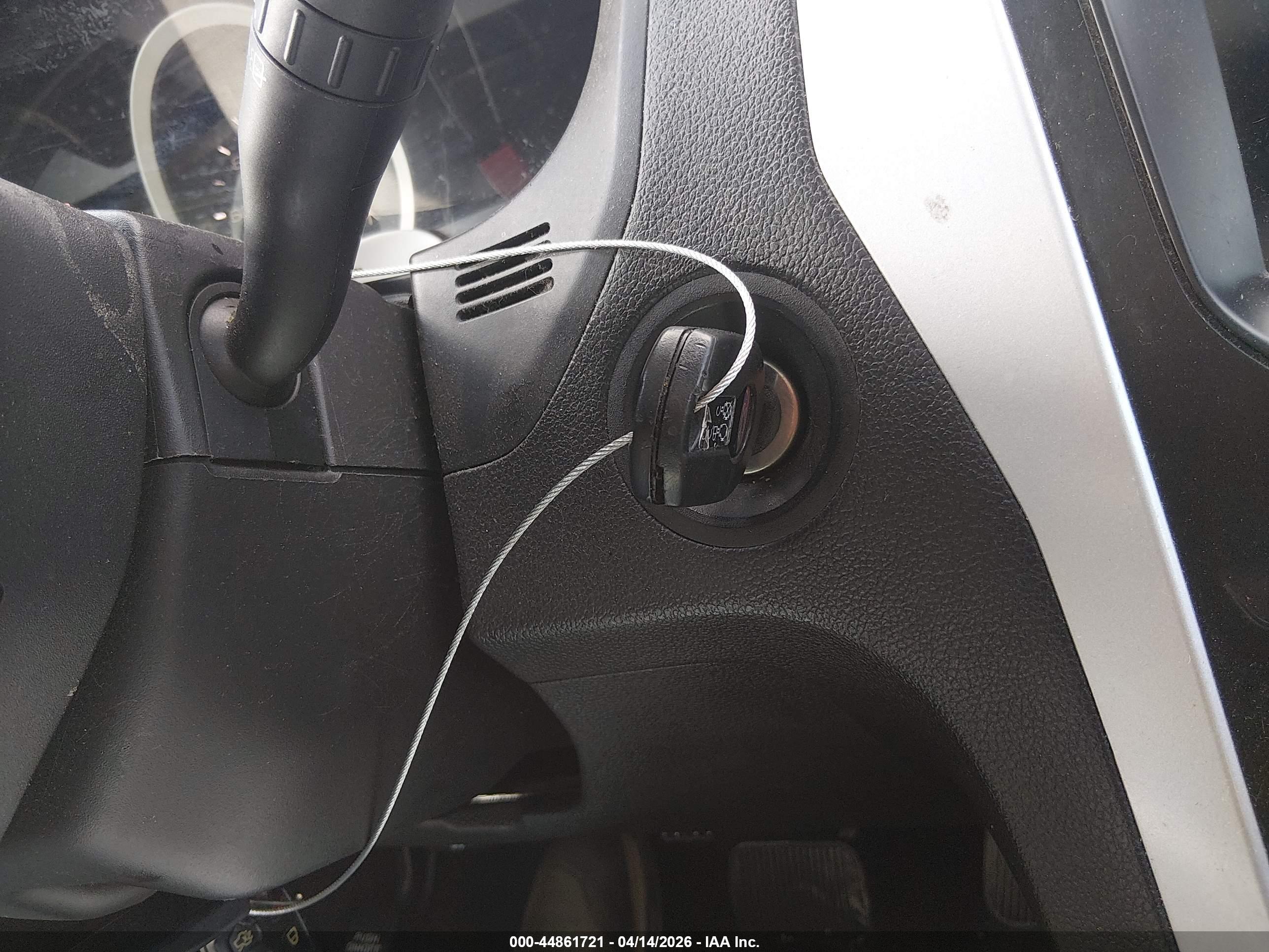 FORD EXPLORER image 11