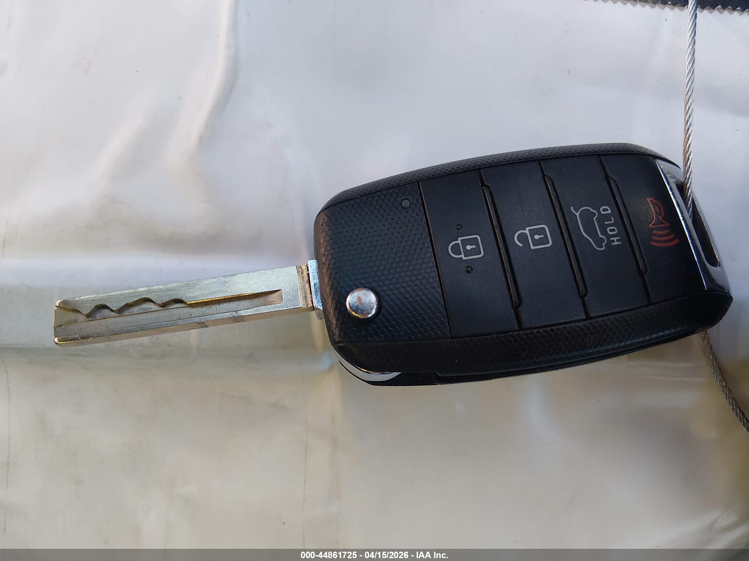 KIA SORENTO image 11