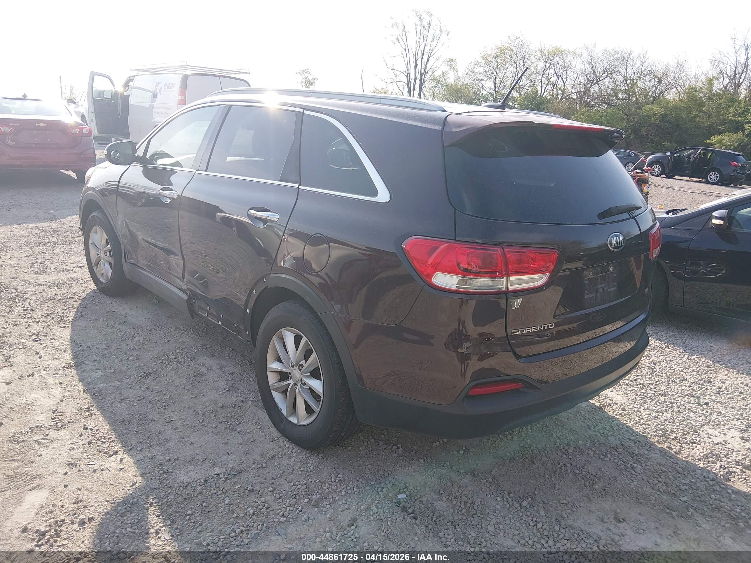 KIA SORENTO image 3