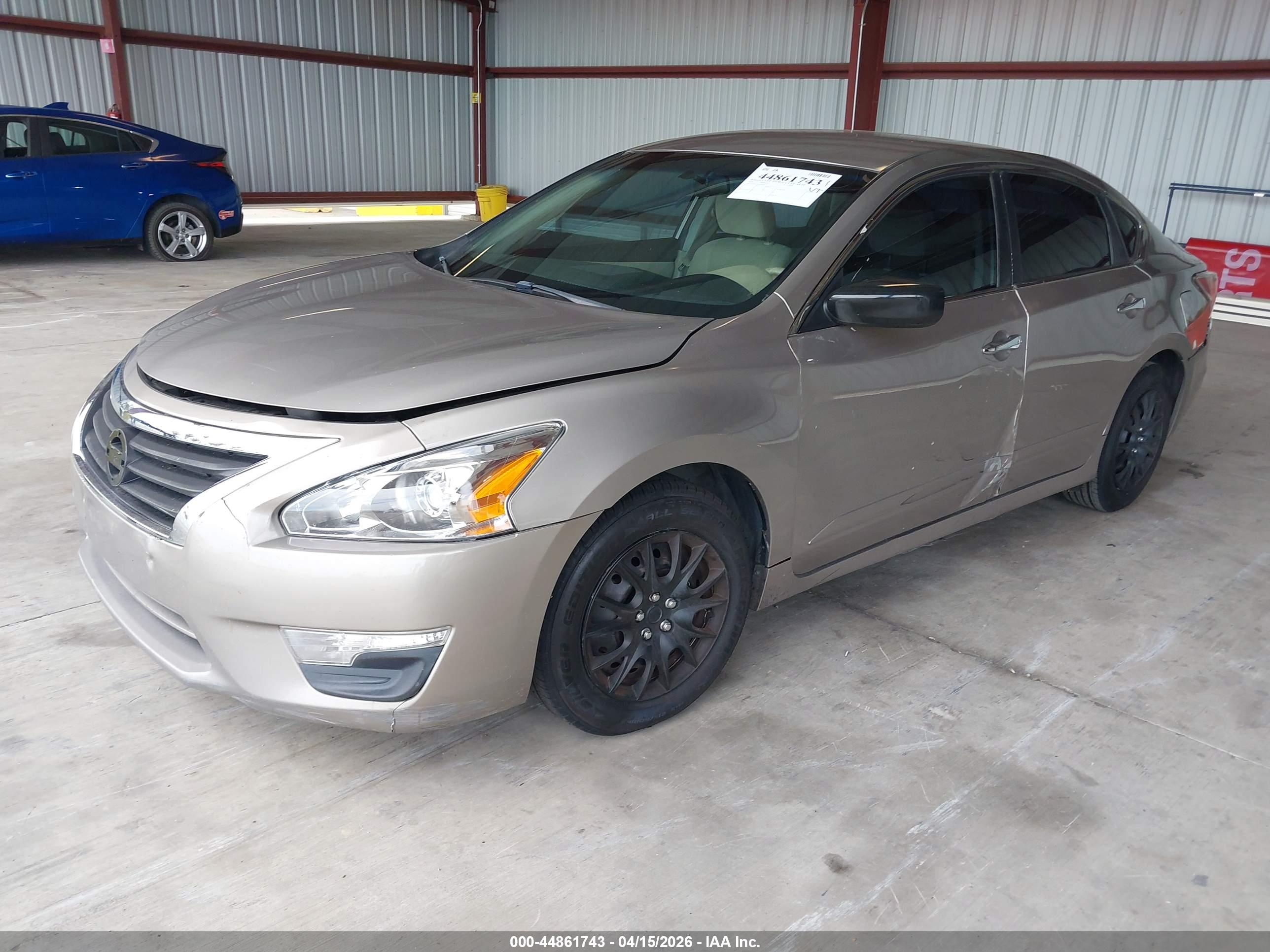 NISSAN ALTIMA image 2