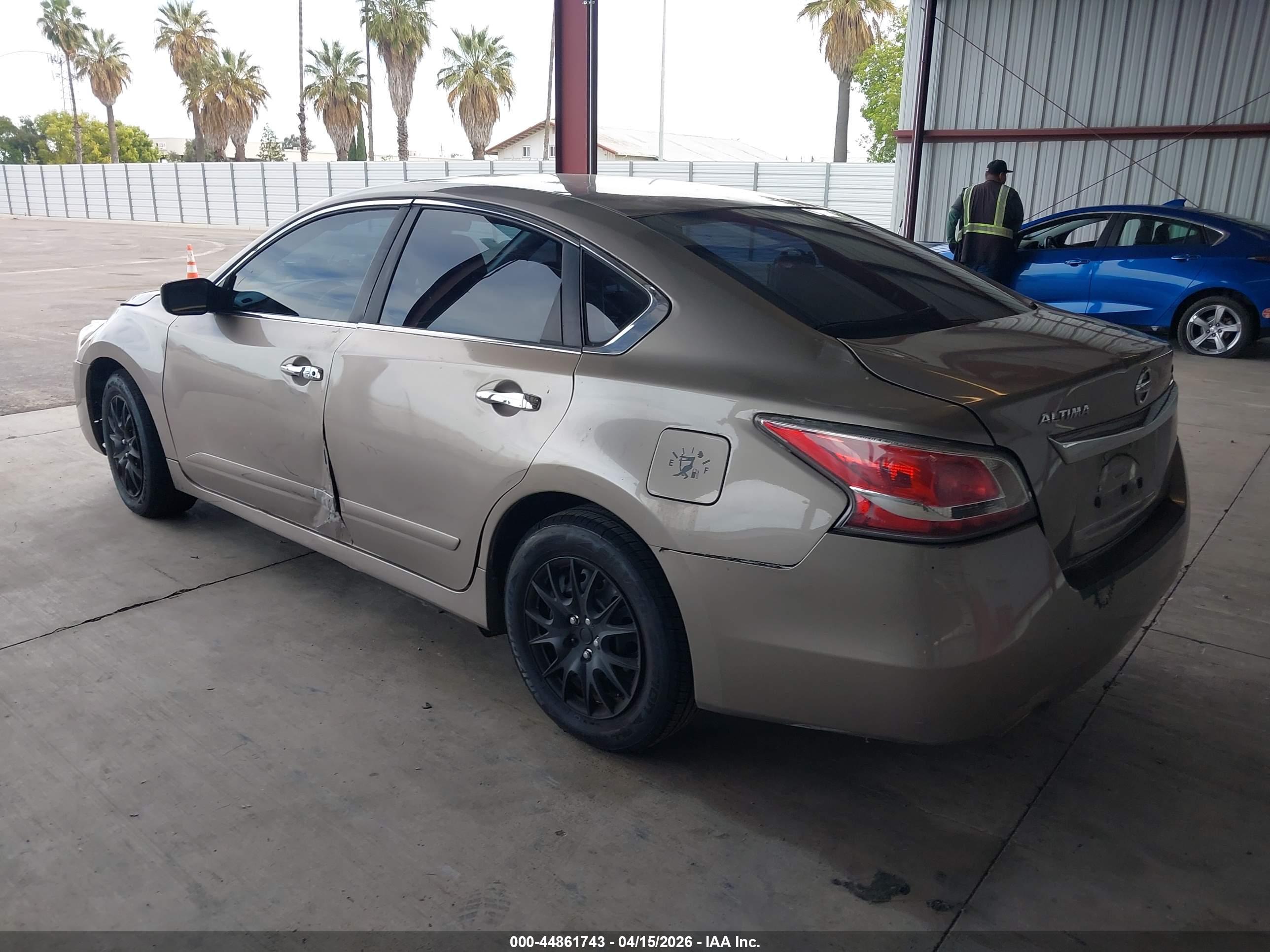 NISSAN ALTIMA image 3
