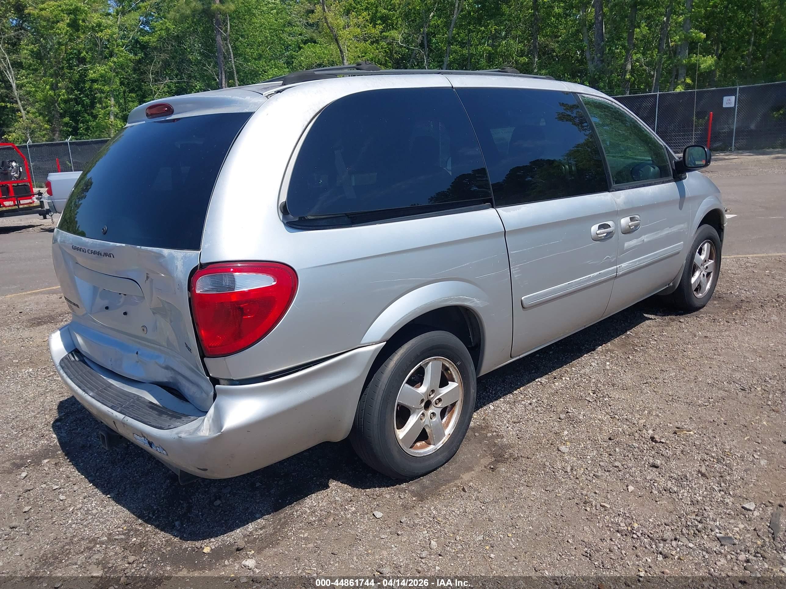 DODGE GRAND image 4