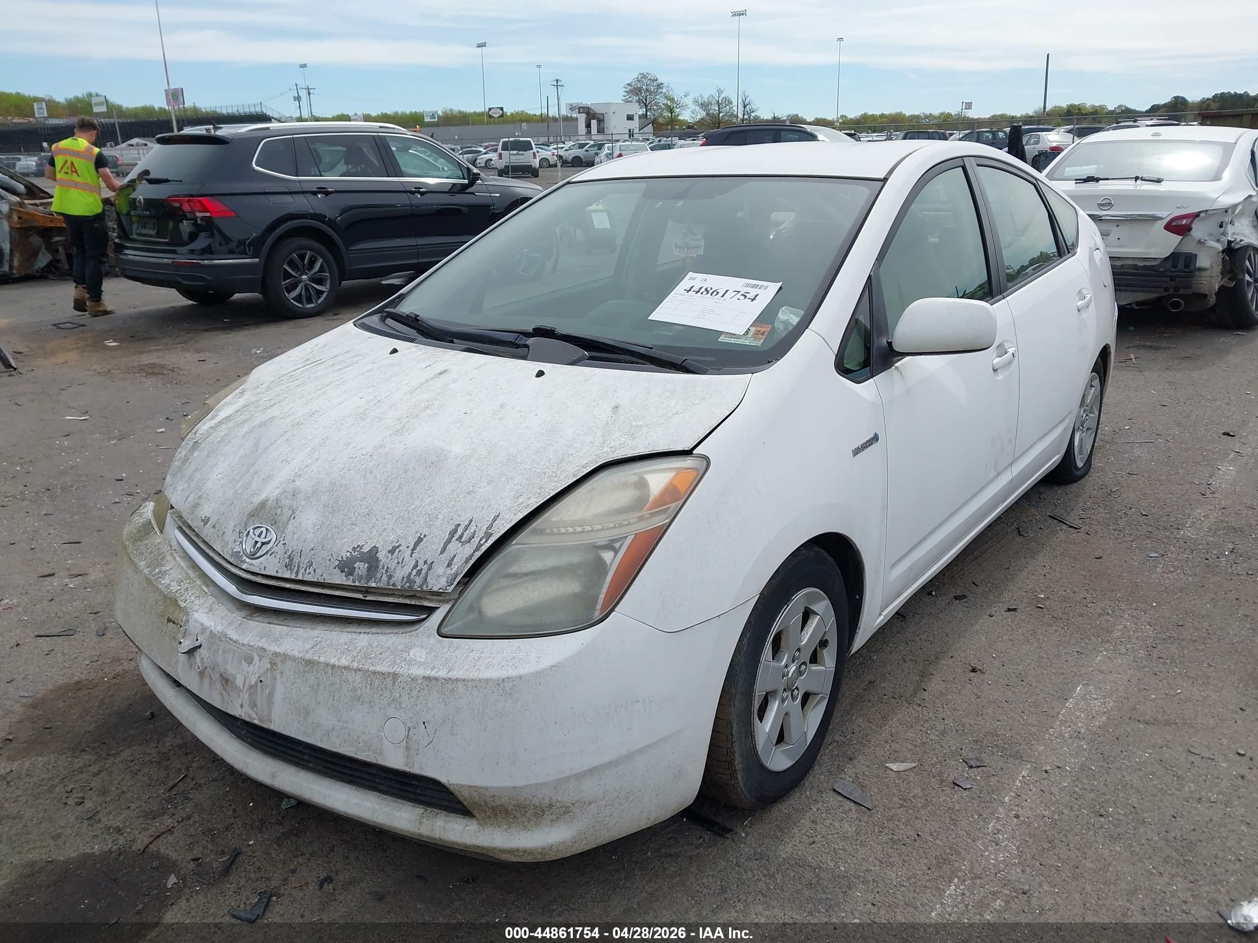 TOYOTA PRIUS image 2