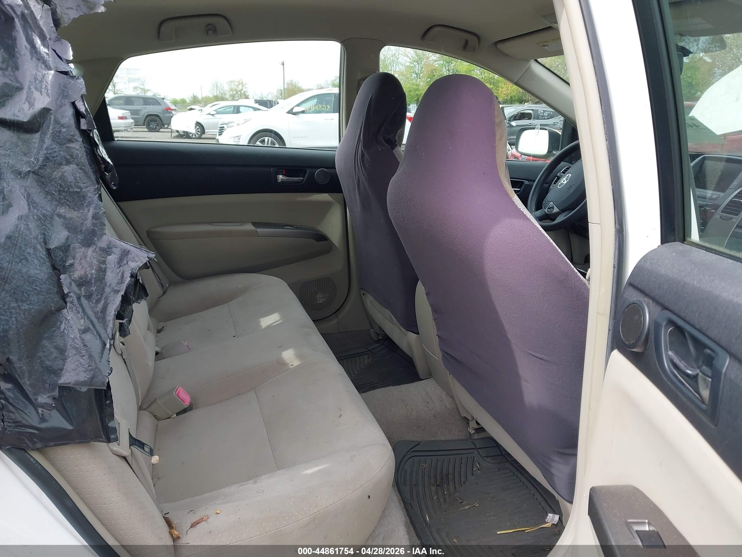 TOYOTA PRIUS image 8