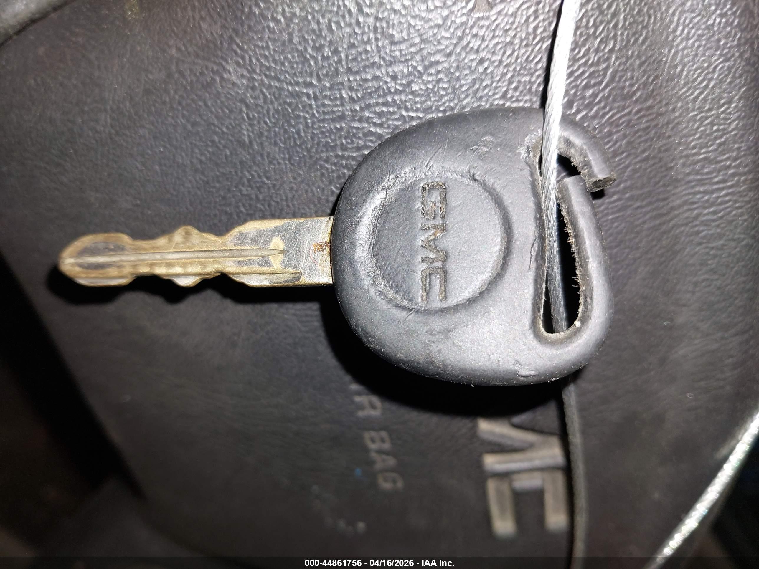 GMC SIERRA image 11