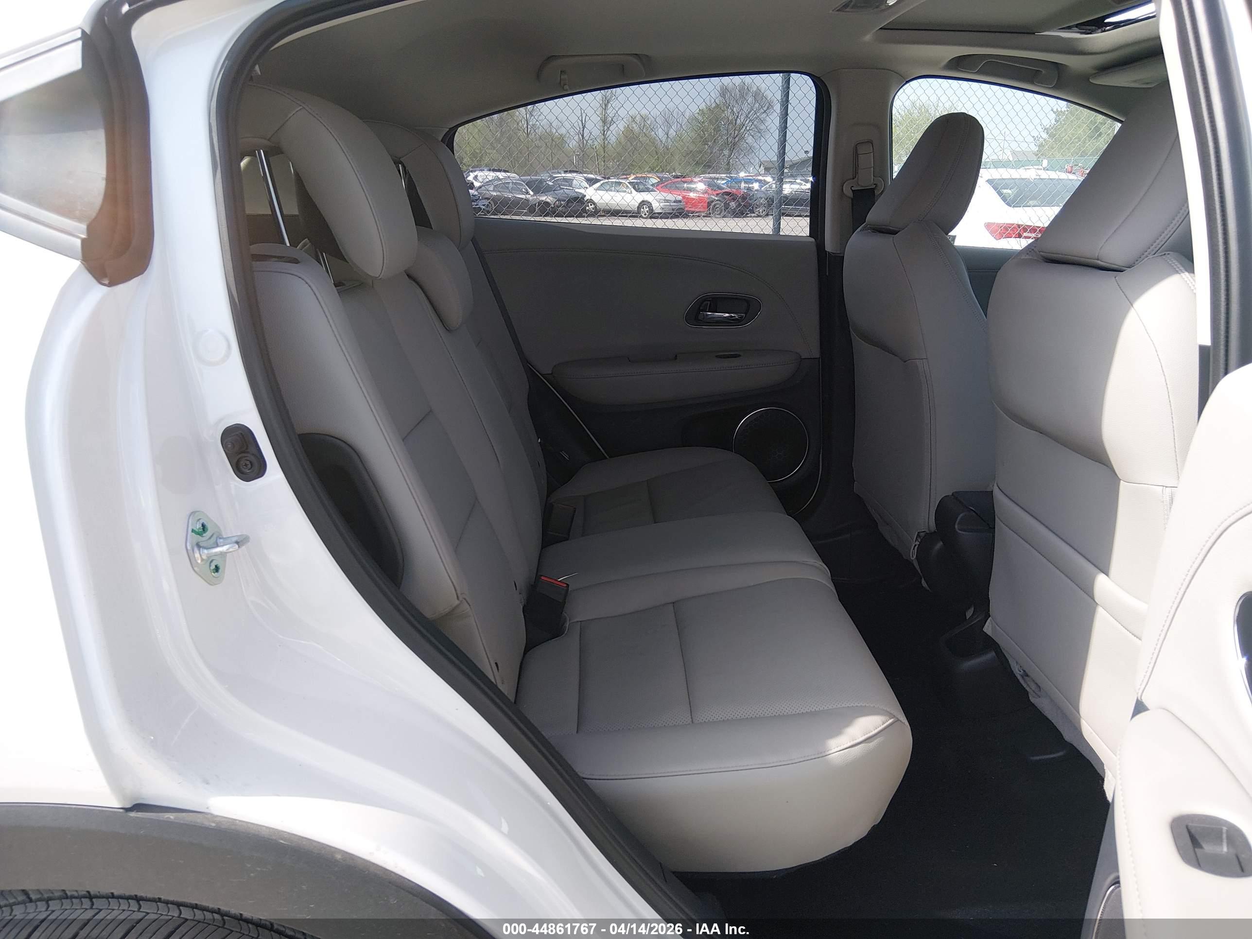 HONDA HR-V image 8