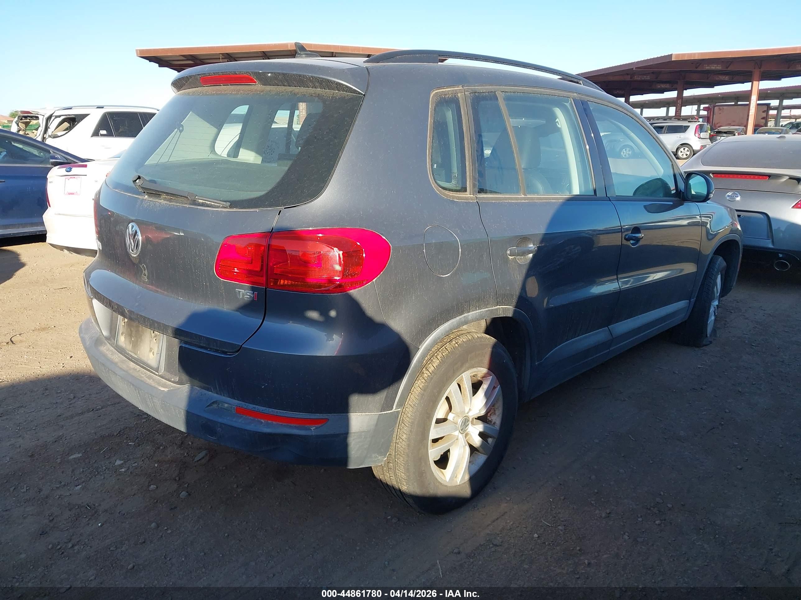 VOLKSWAGEN TIGUAN image 4