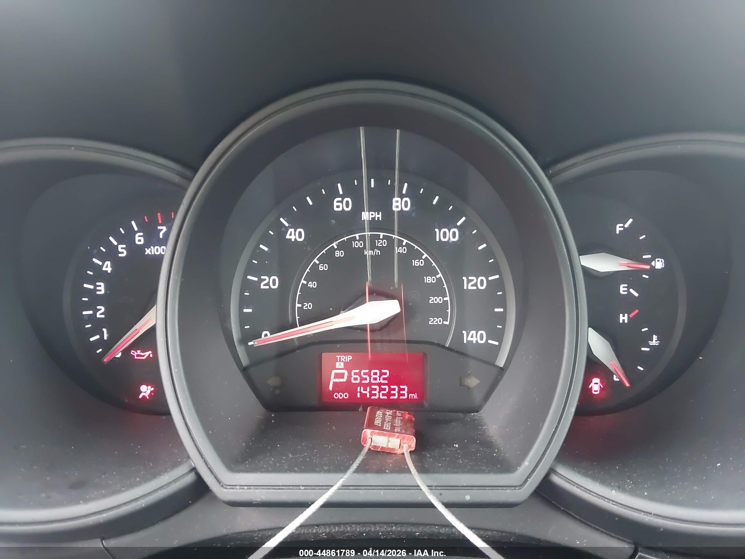 KIA RIO image 7