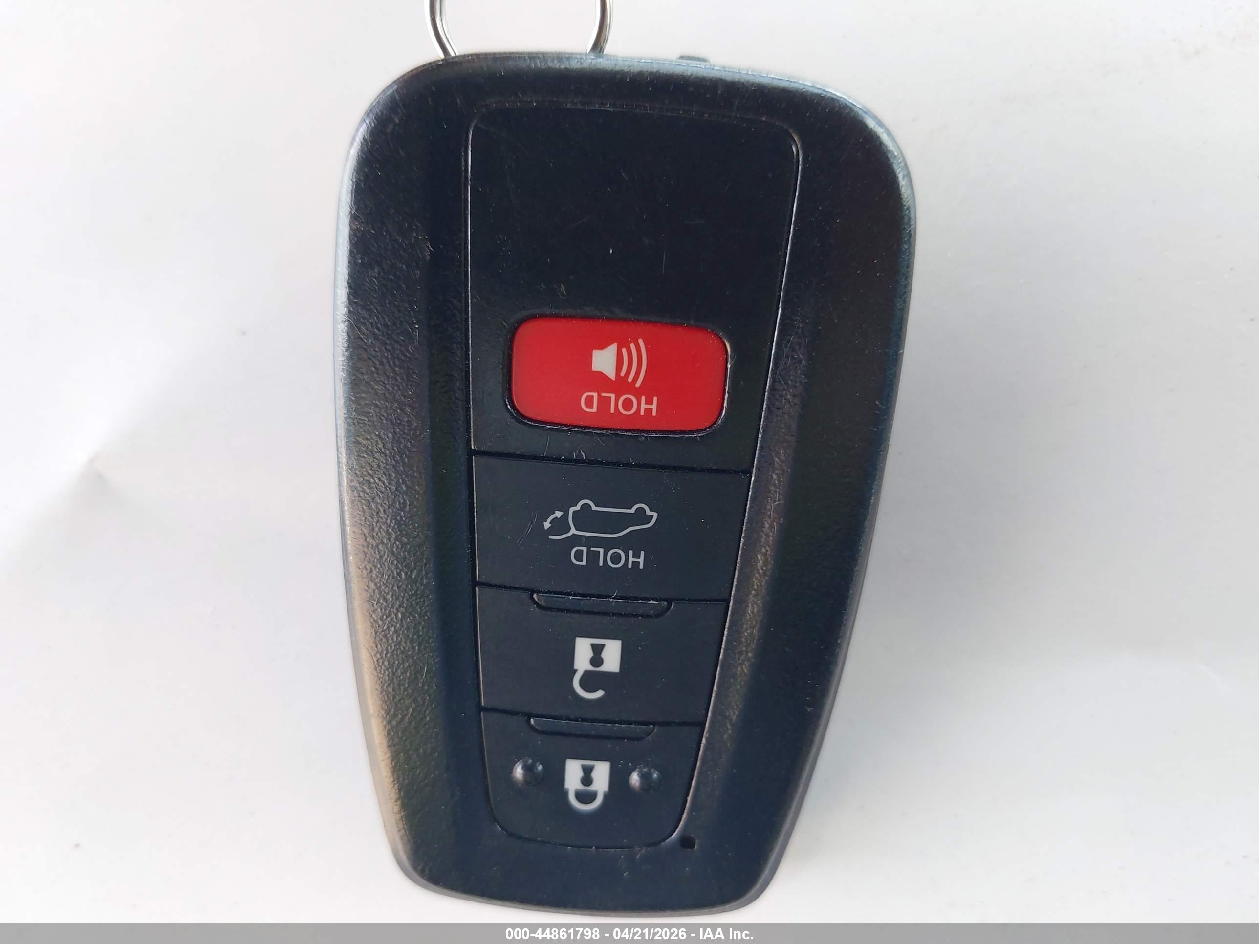 TOYOTA RAV4 image 11