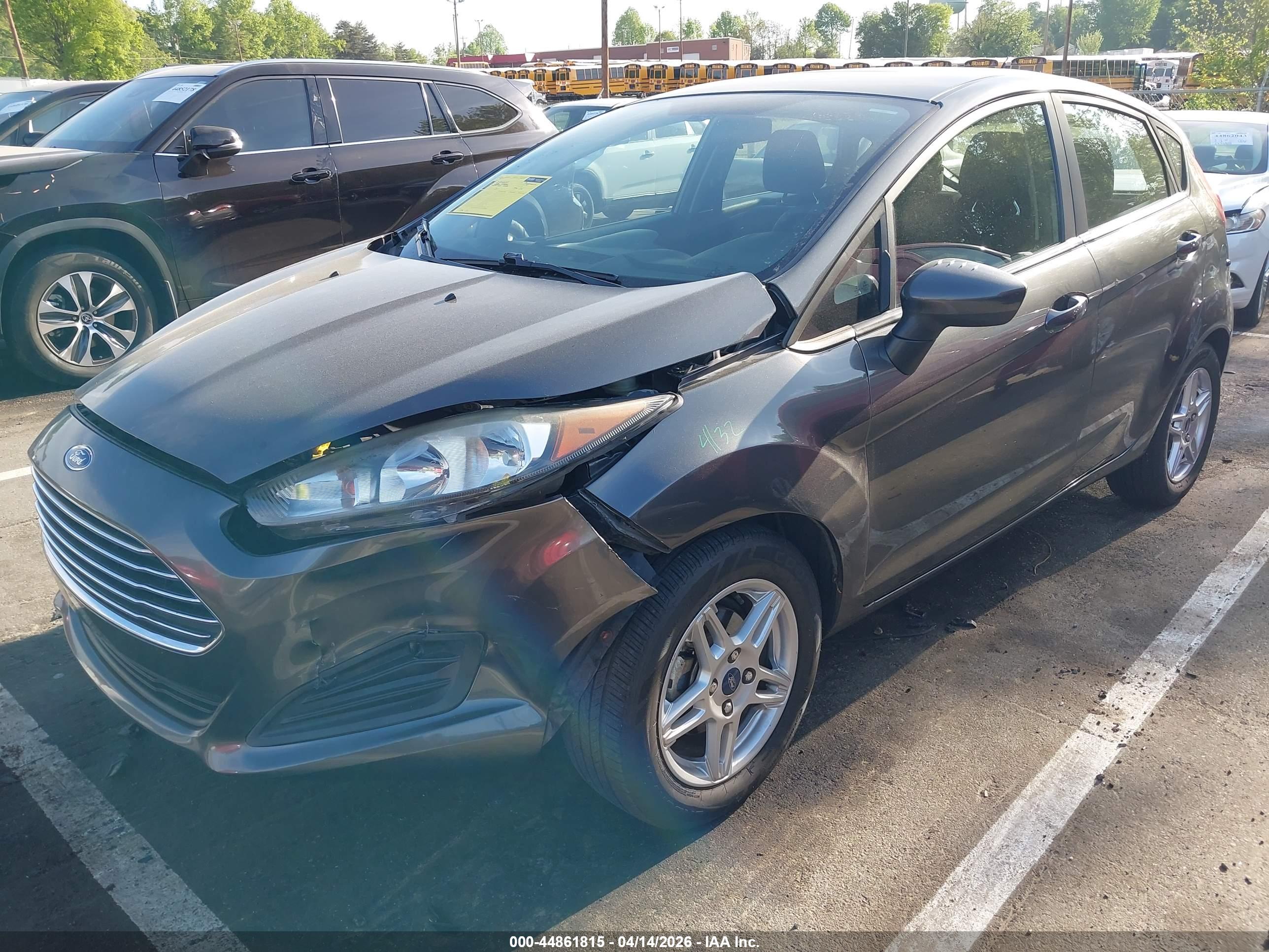 FORD FIESTA image 6