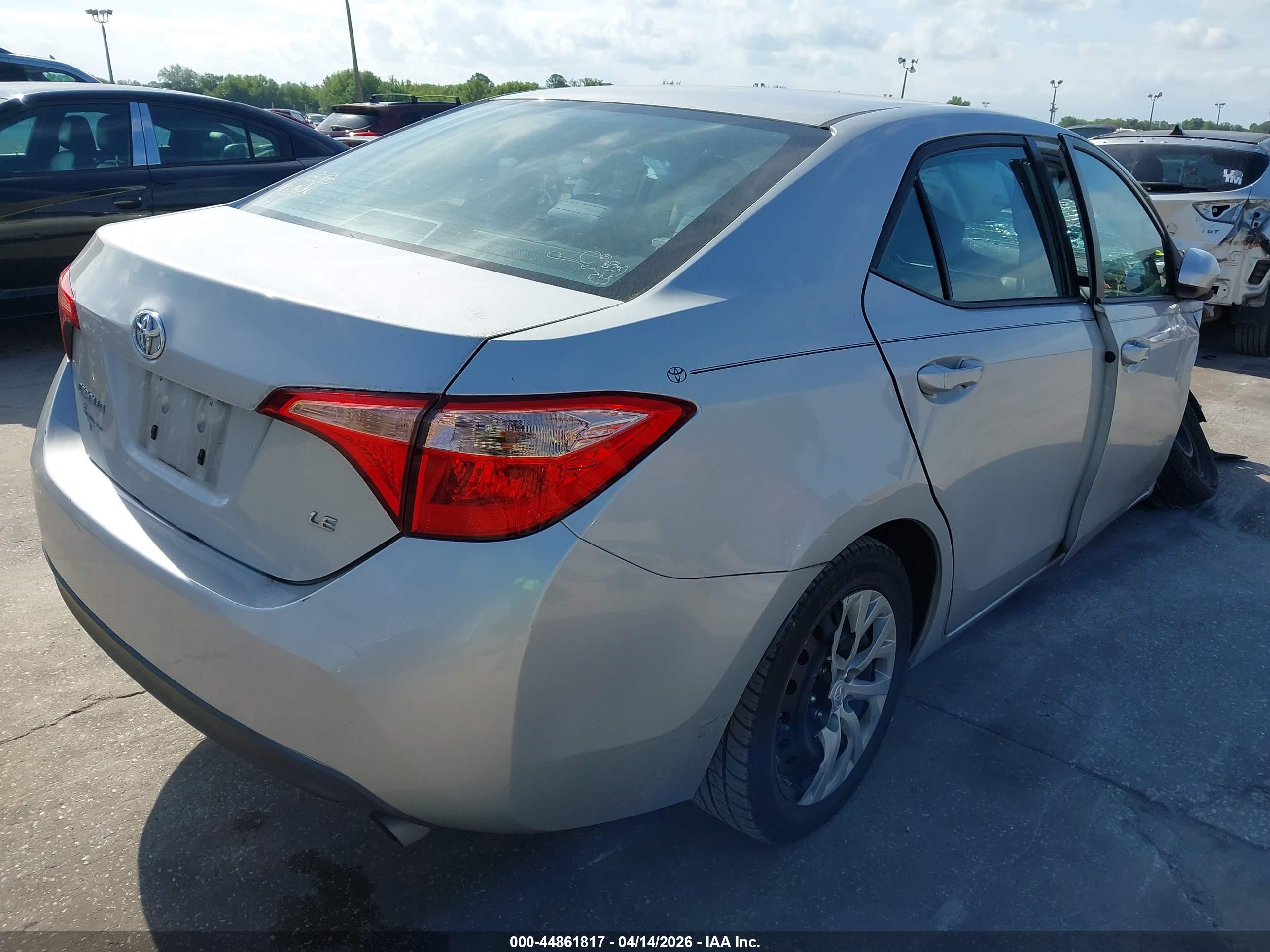 TOYOTA COROLLA image 4