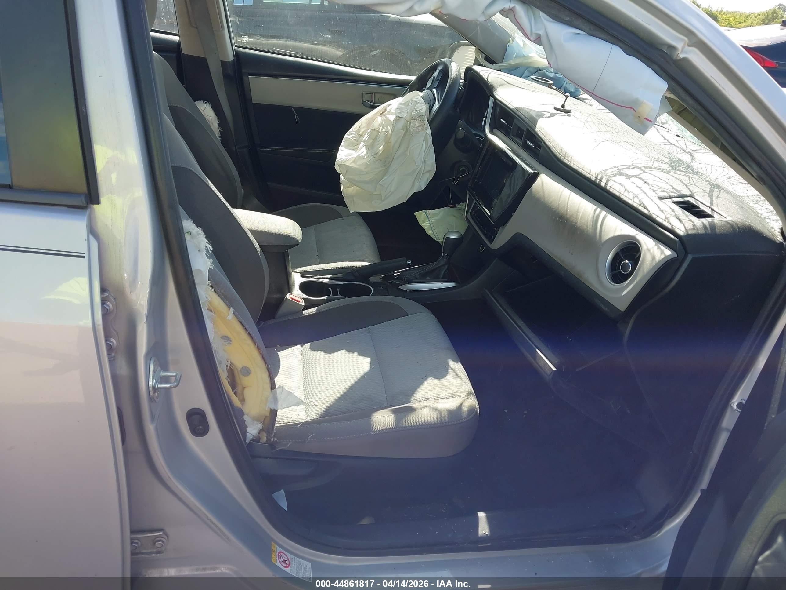 TOYOTA COROLLA image 5