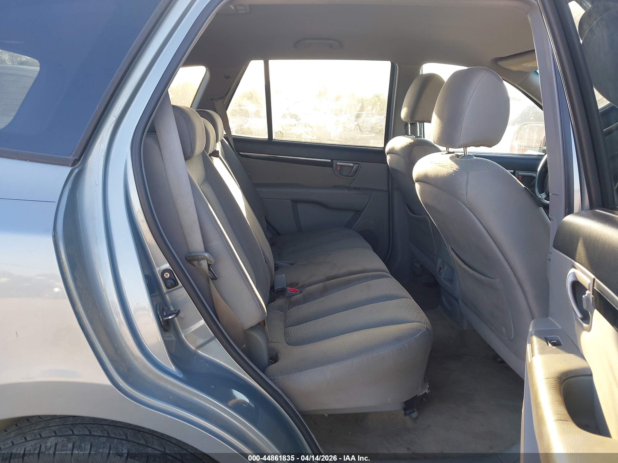 HYUNDAI SANTA image 8
