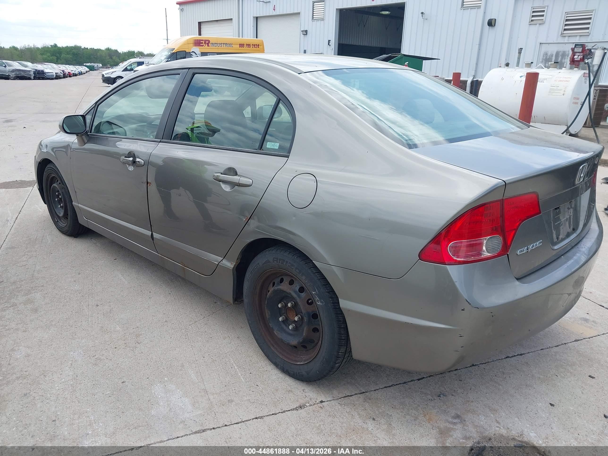 HONDA CIVIC image 3