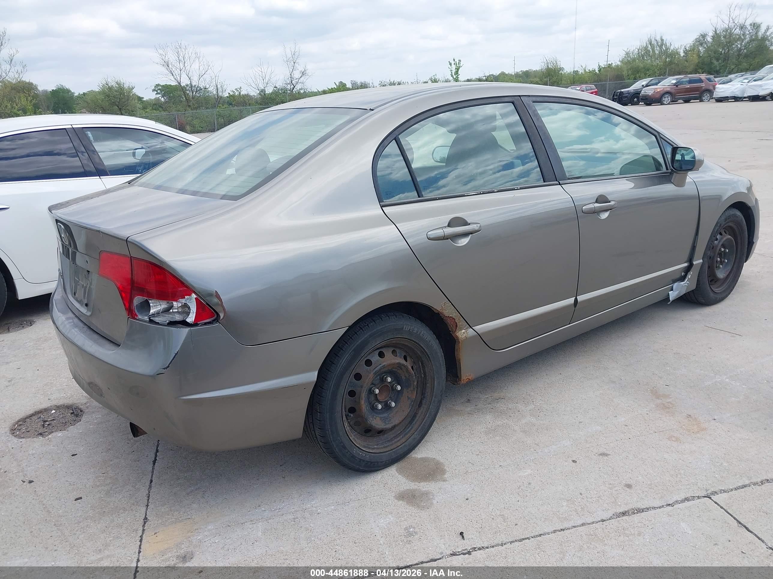 HONDA CIVIC image 4