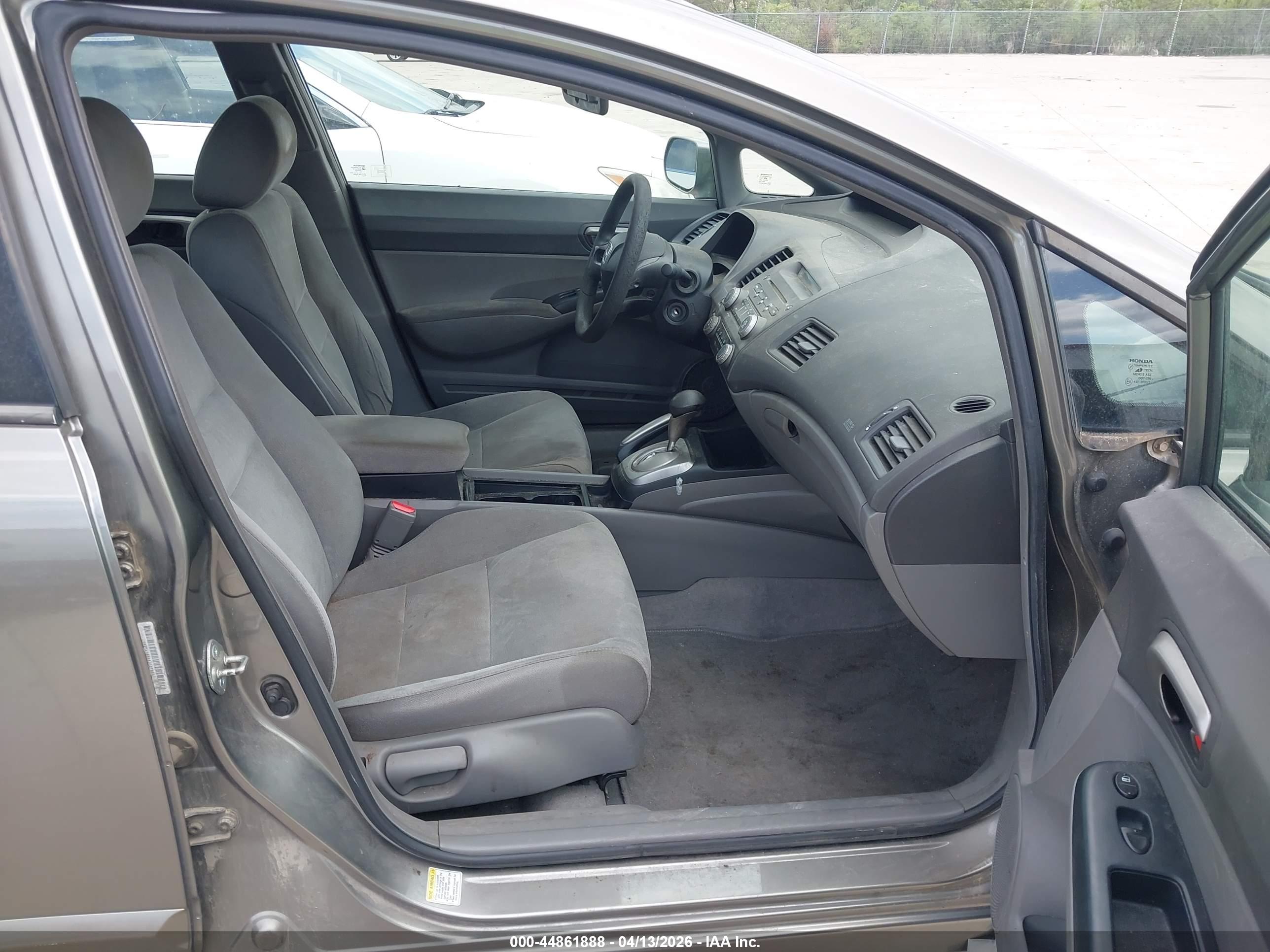 HONDA CIVIC image 5