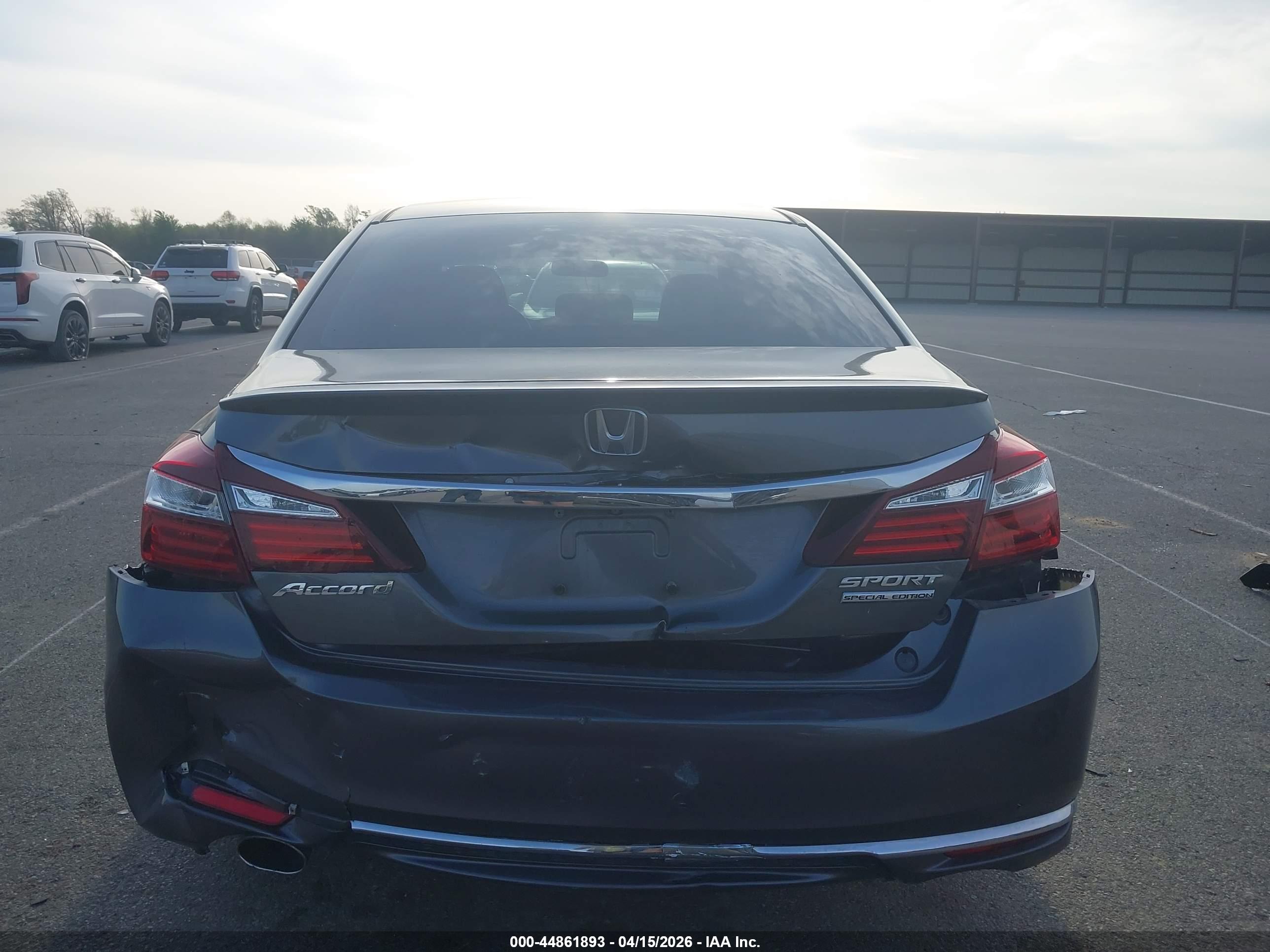 HONDA ACCORD image 6