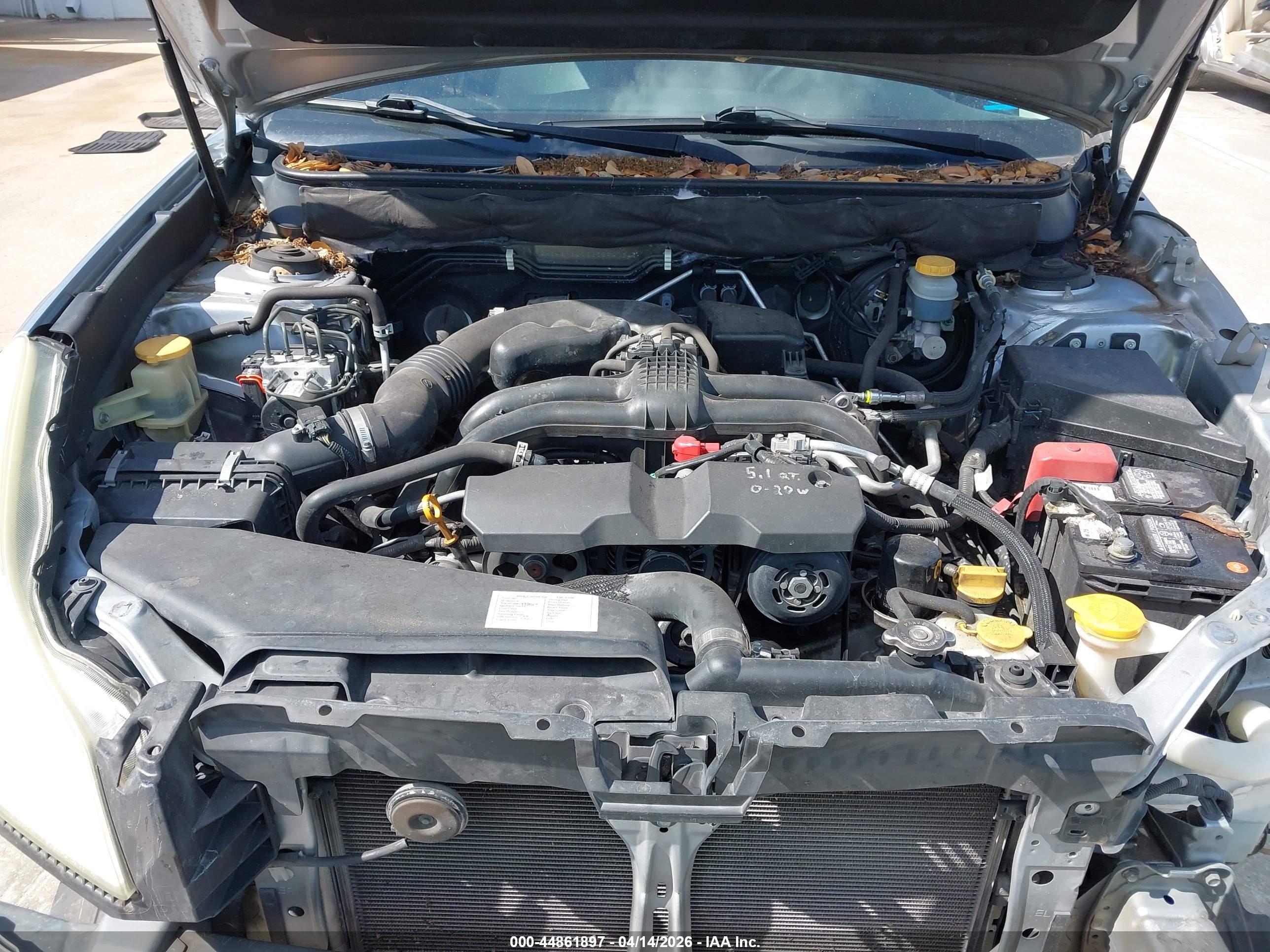 SUBARU OUTBACK image 10