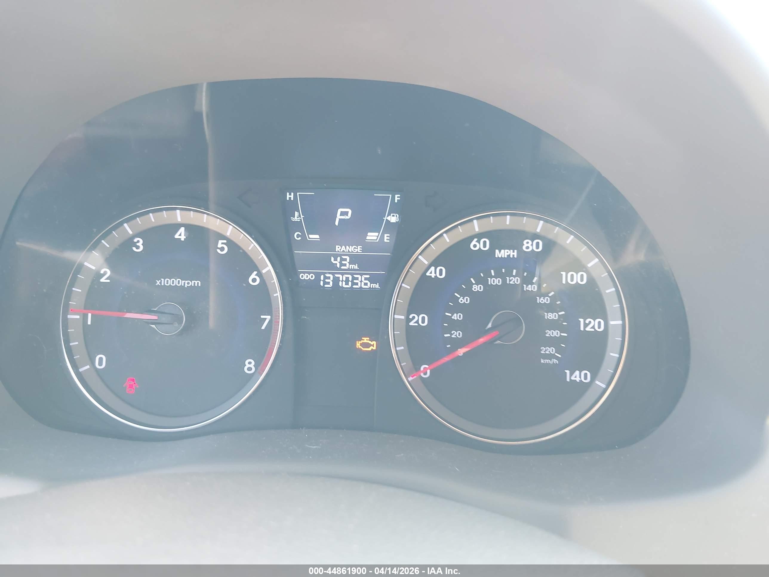 HYUNDAI ACCENT image 7