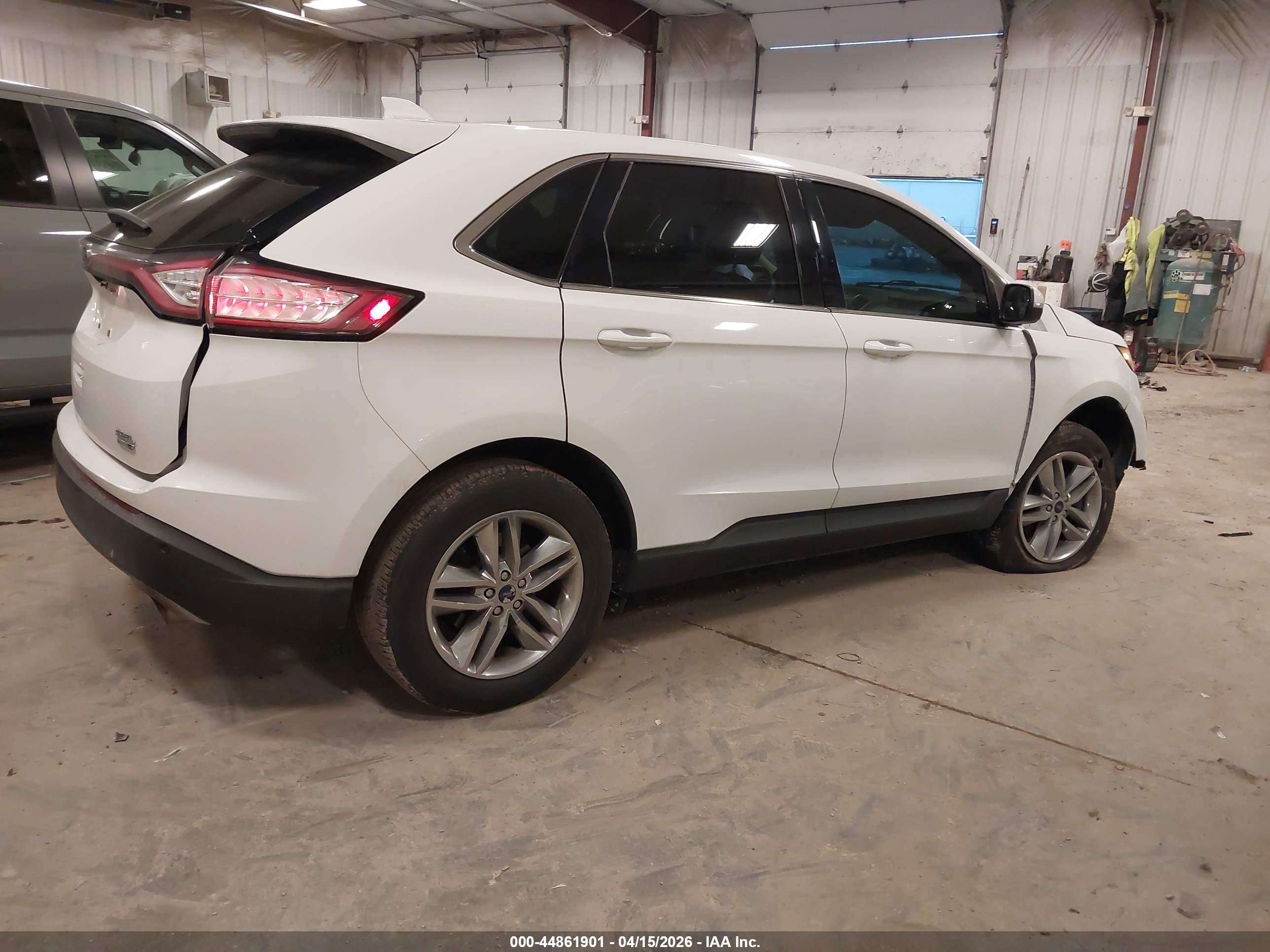 FORD EDGE image 4