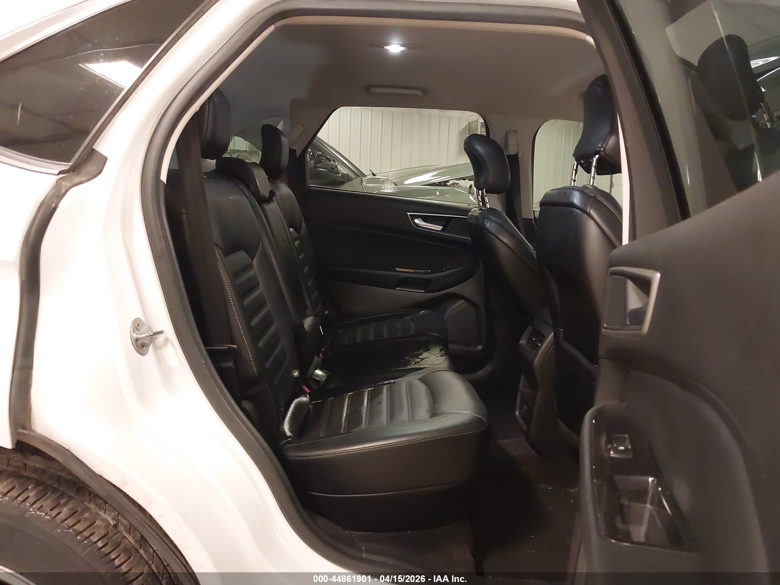 FORD EDGE image 8