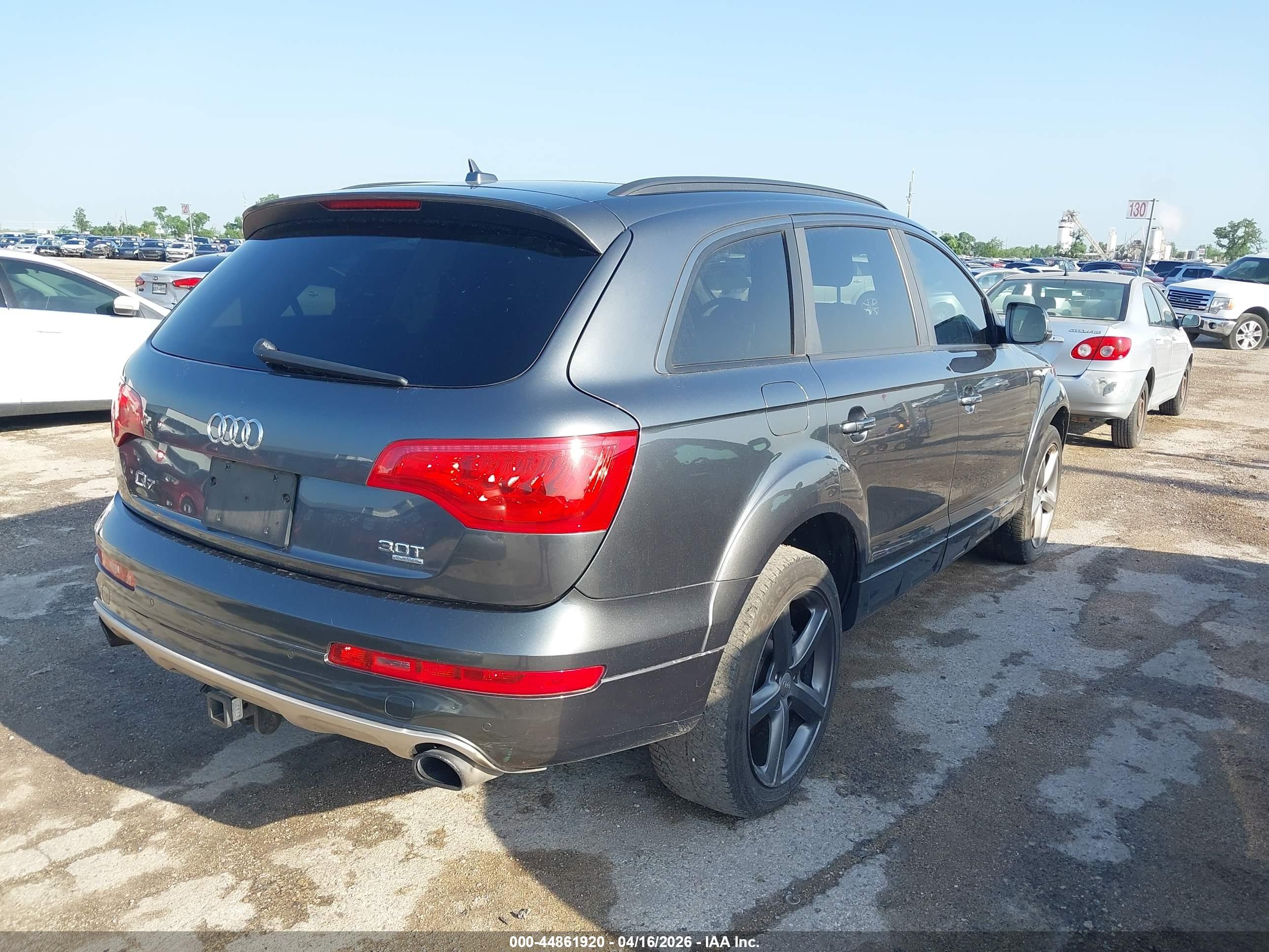 AUDI Q7 image 4