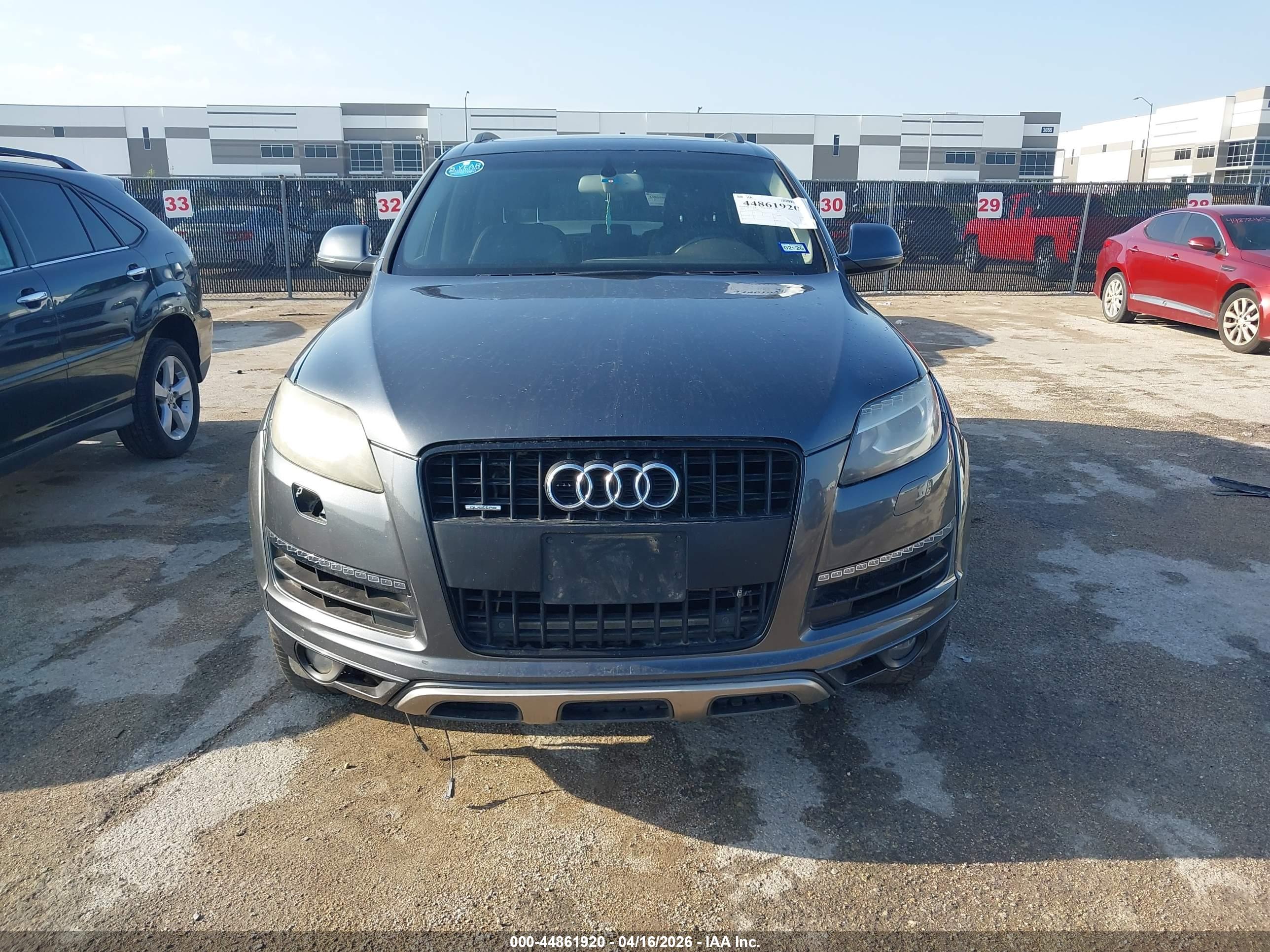 AUDI Q7 image 6