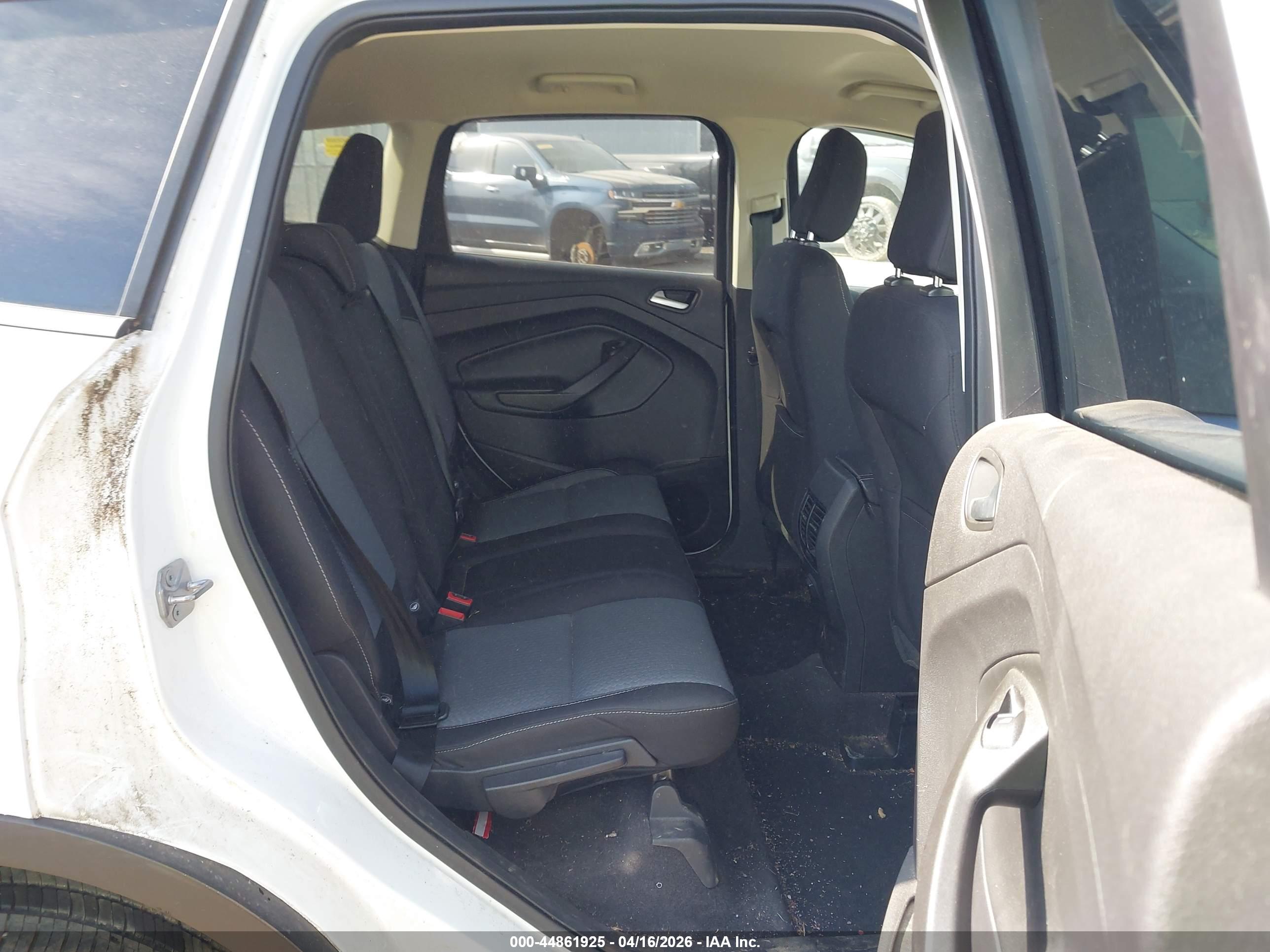FORD ESCAPE image 8